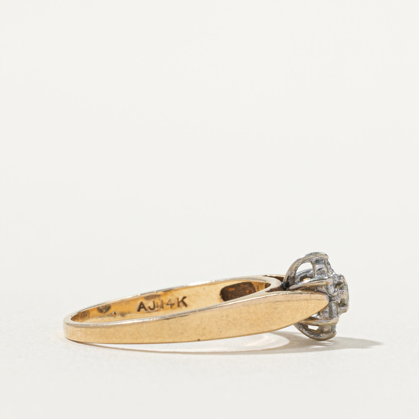 14k Diamond Floral Cluster Ring | SZ 5.75