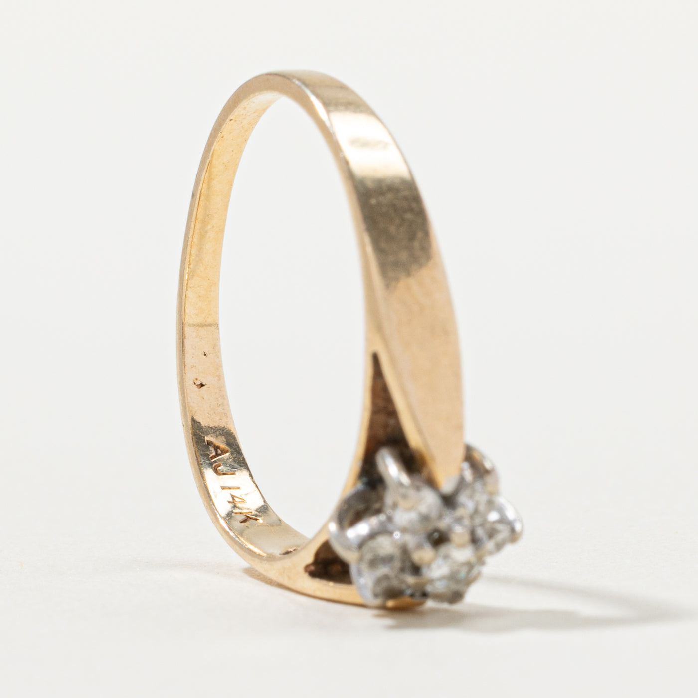 14k Diamond Floral Cluster Ring | SZ 5.75