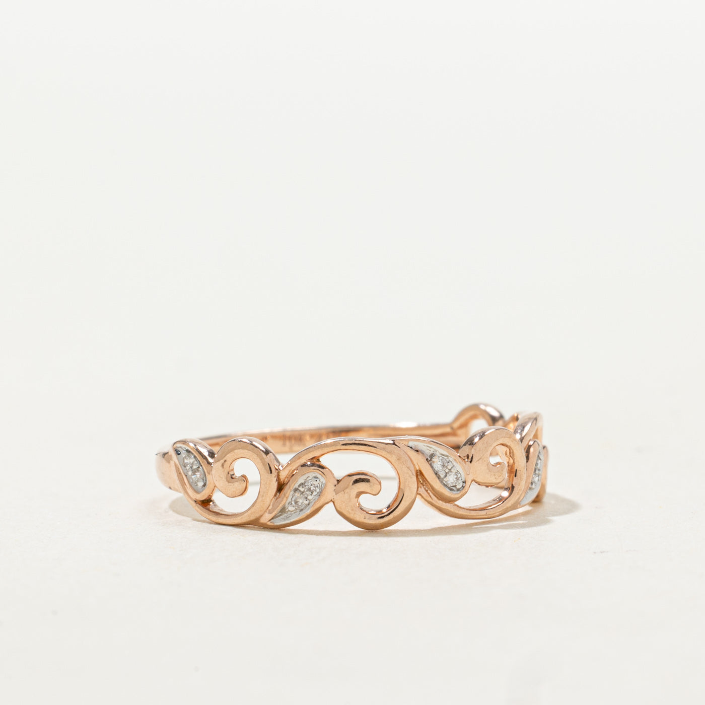 Bague ornée de diamants et de volutes | Taille 6,5