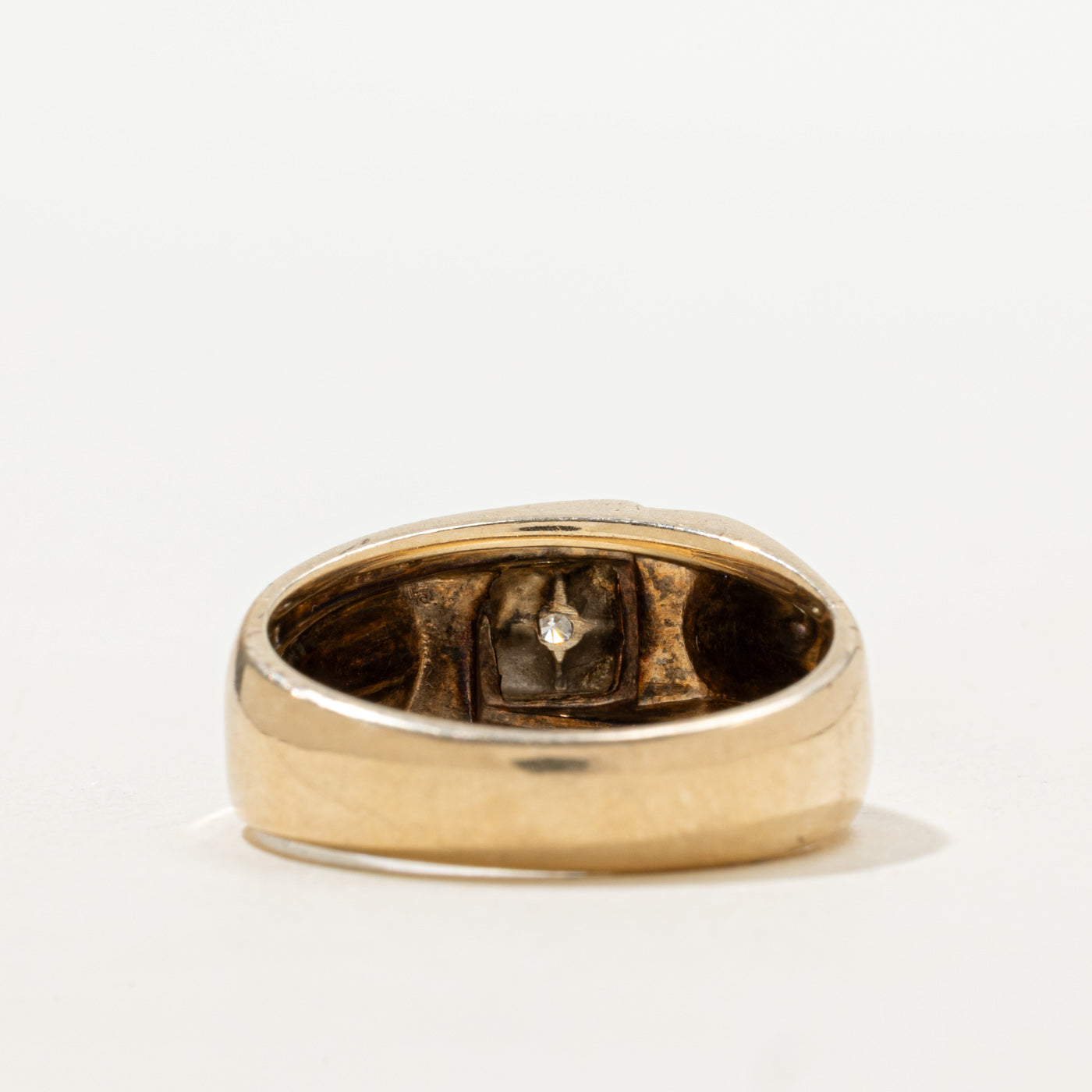 Vintage Canadian Illusion Set Diamond Grooved Ring | SZ 9.5