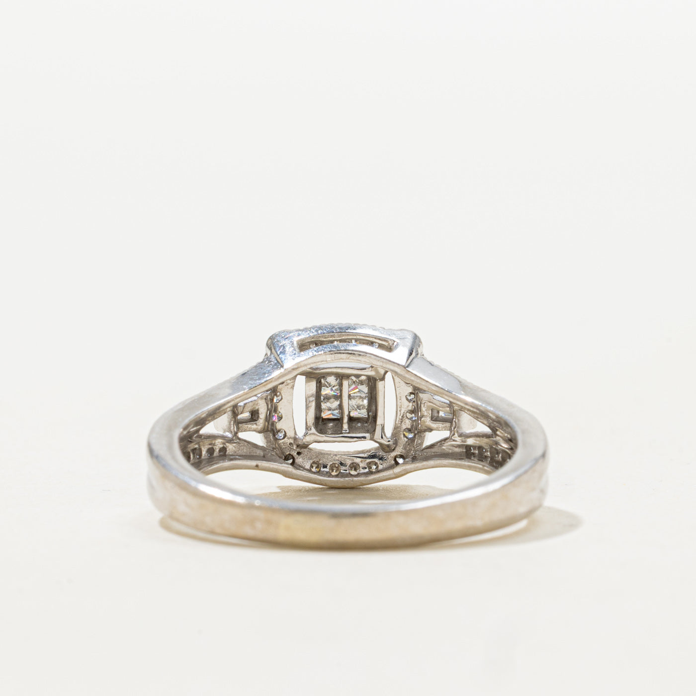 Bague sertie de diamants et ornée de millegrain | Taille 6,5