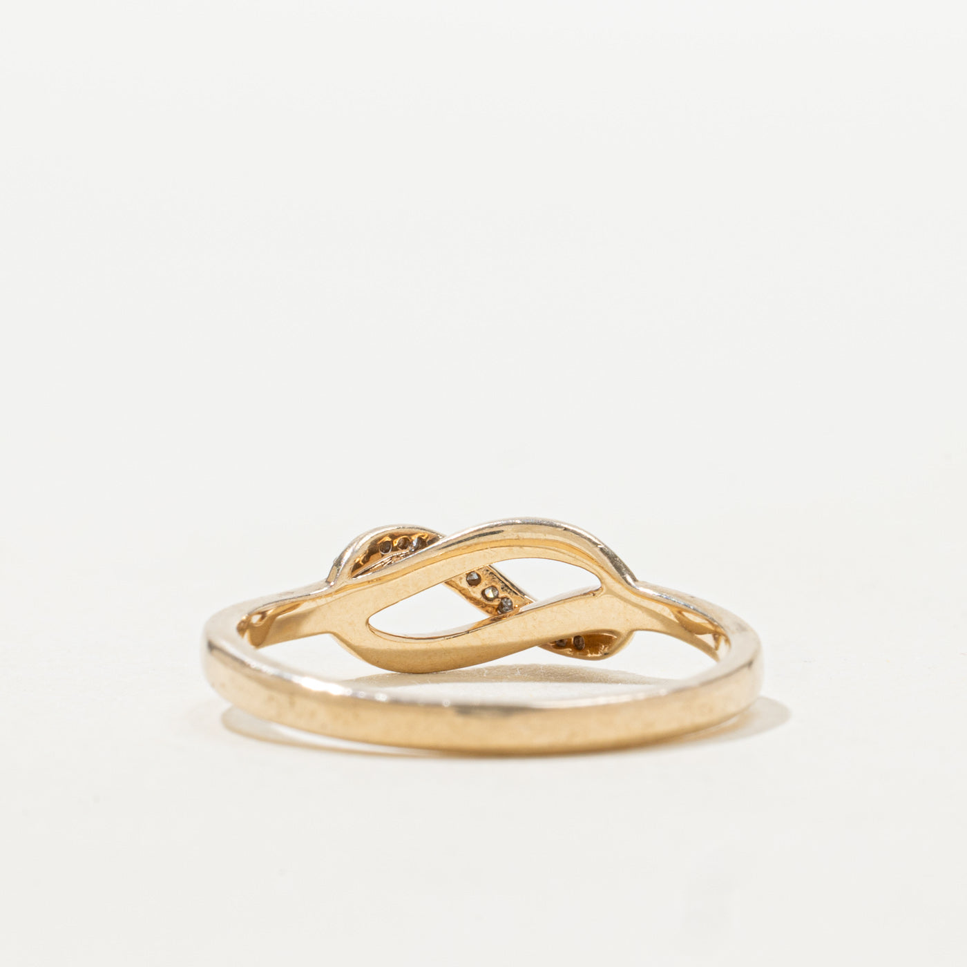 Bague en or torsadée avec diamants | Taille 7,5