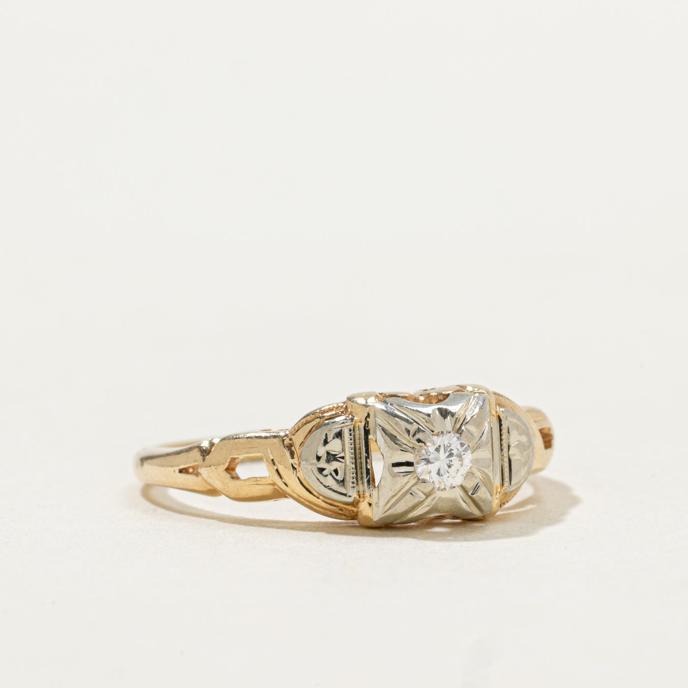 14k Retro Illusion Set Diamond Ring | SZ 4.75