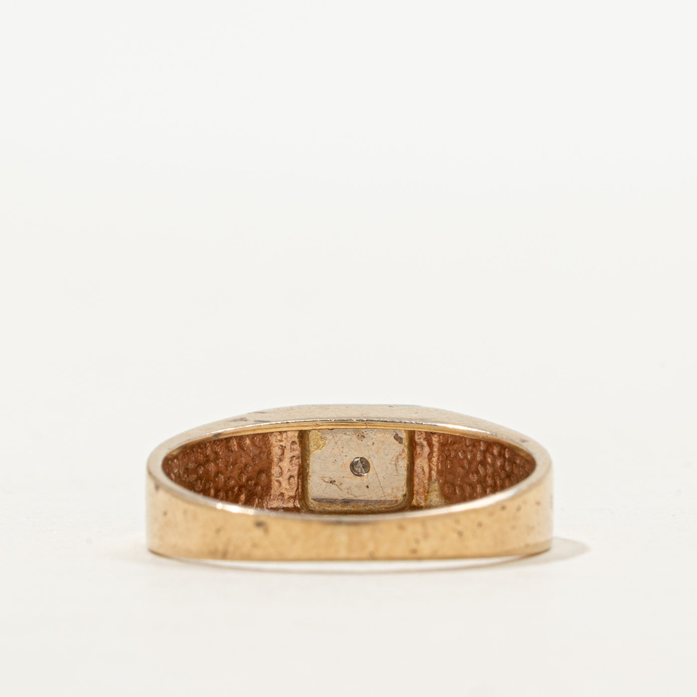 Bague texturée sertie de diamants illusion 10K | Taille 7.0