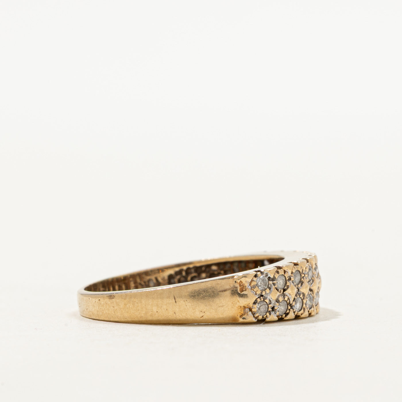 Double Row Illusion Set Diamond Textured Band | SZ 8.0