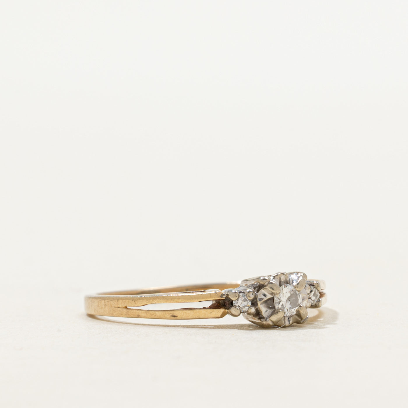 Illusion Set Diamond Split Shank Ring | SZ 6.5