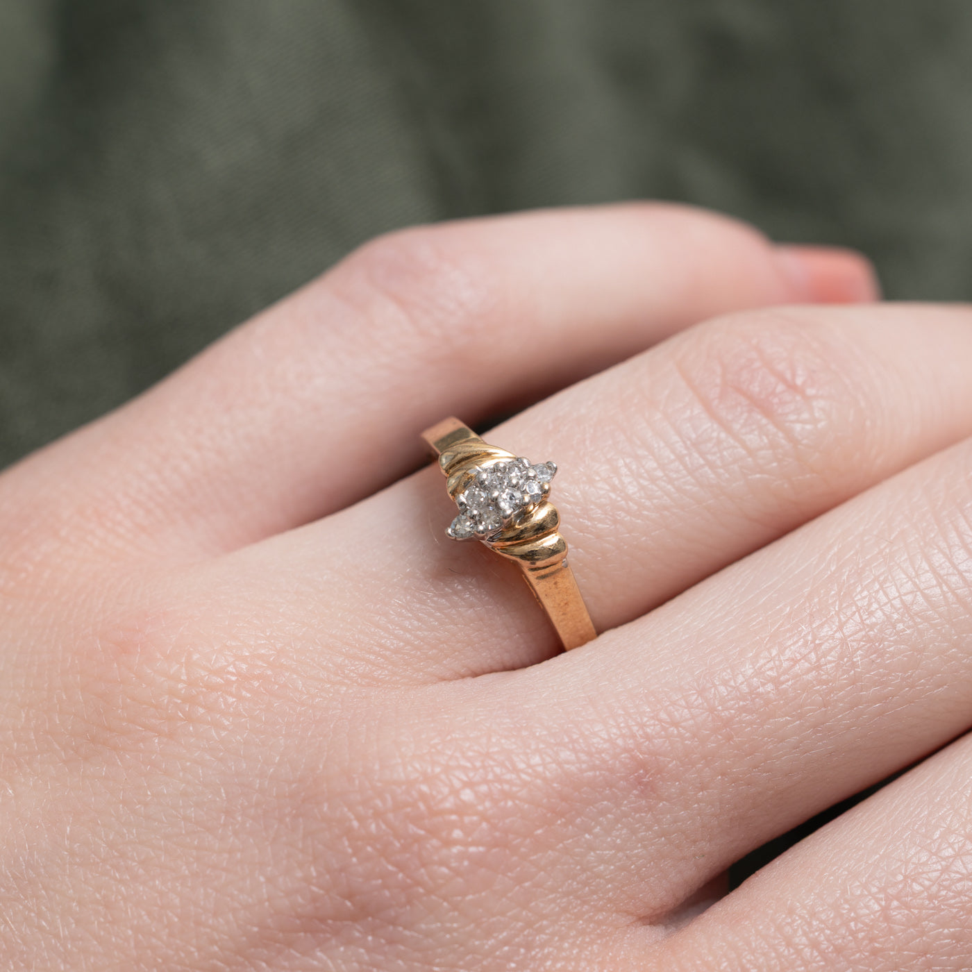 Bague rainurée sertie de diamants taille marquise | Taille 5.0