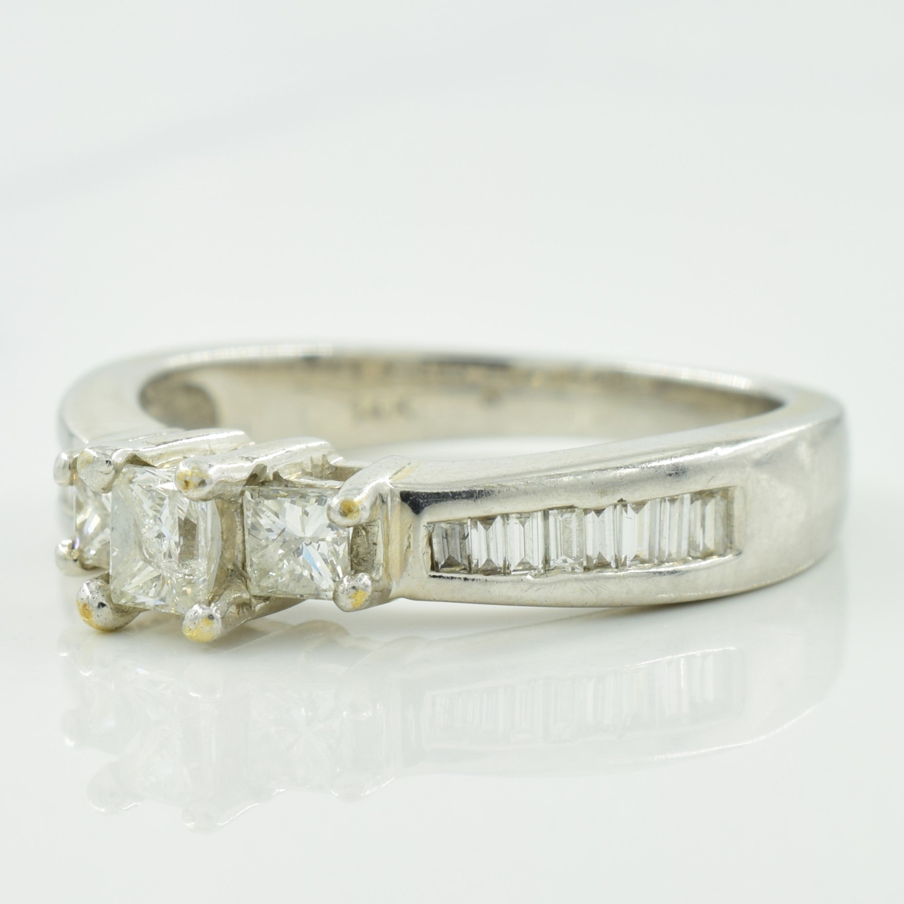 Diamond Engagement Ring | 0.57ctw | SZ 6.5 |