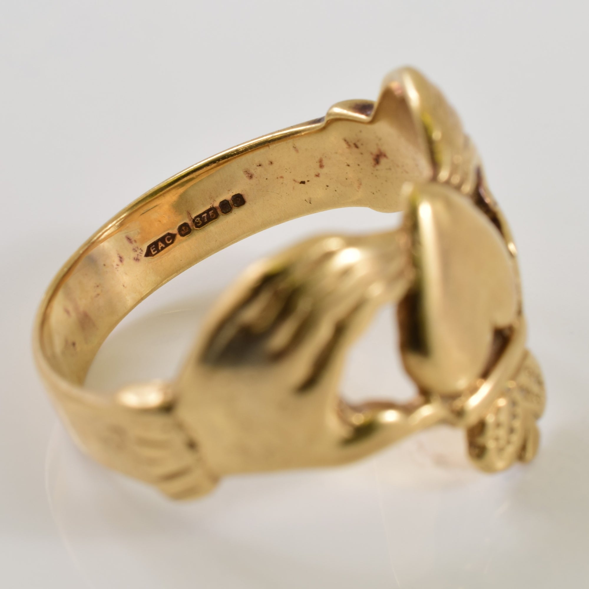 9k Yellow Gold Claddagh Ring | SZ 10.5 |