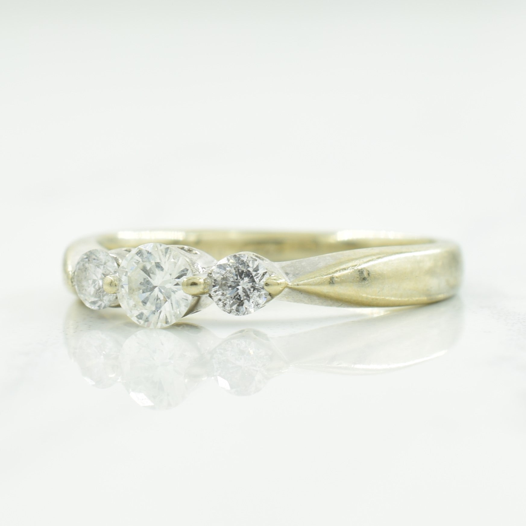 Three Stone Diamond Ring | 0.24ctw | SZ 3.5 |