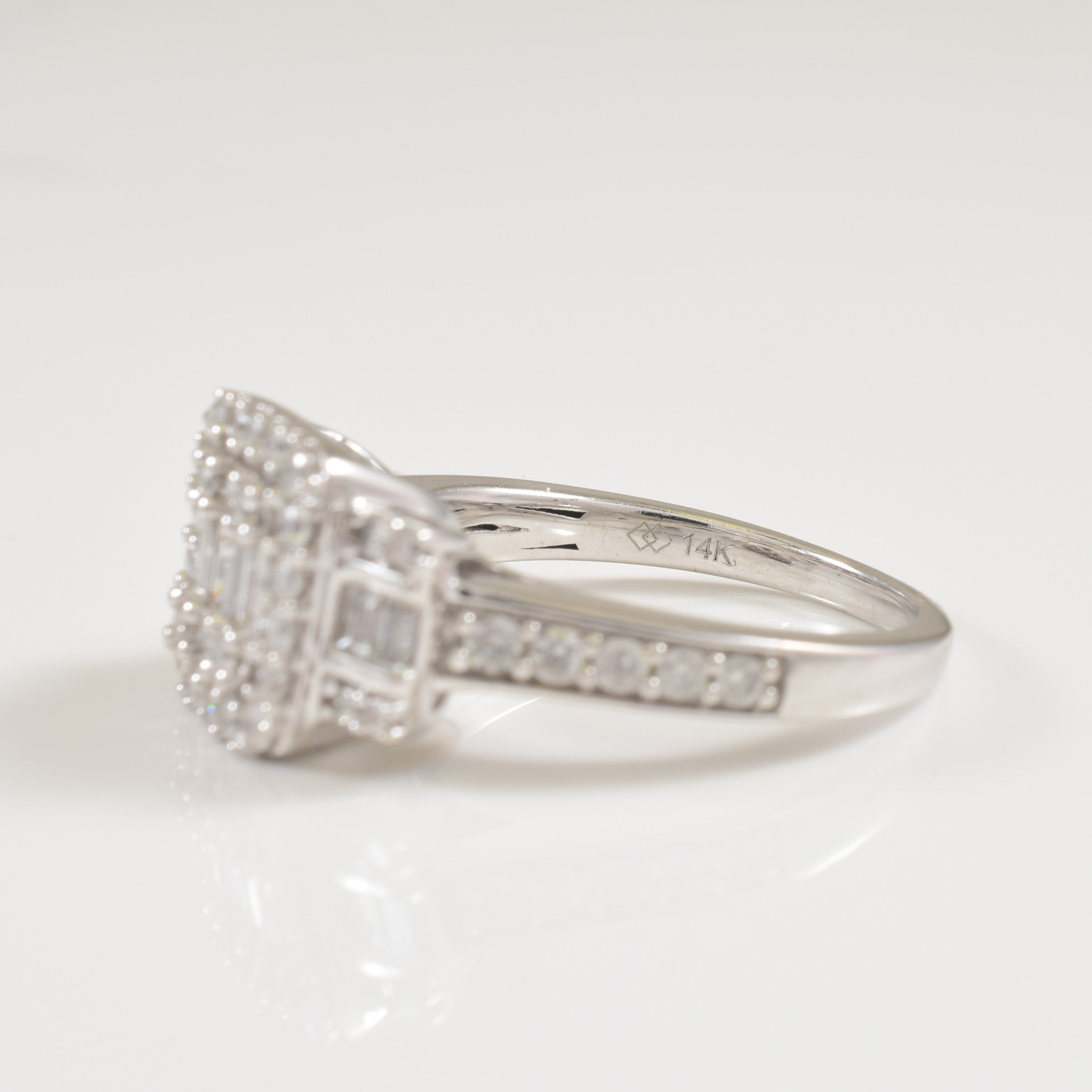 Bague halo carré en diamants | 0,60 ct | Taille 7 |