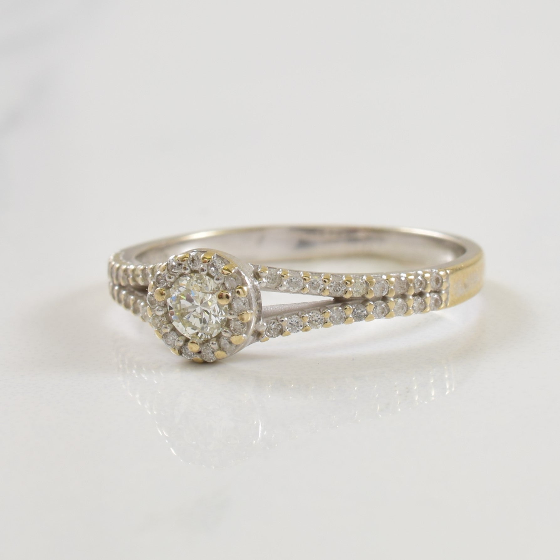 Diamond Halo Ring | 0.39ctw | SZ 6.75 |