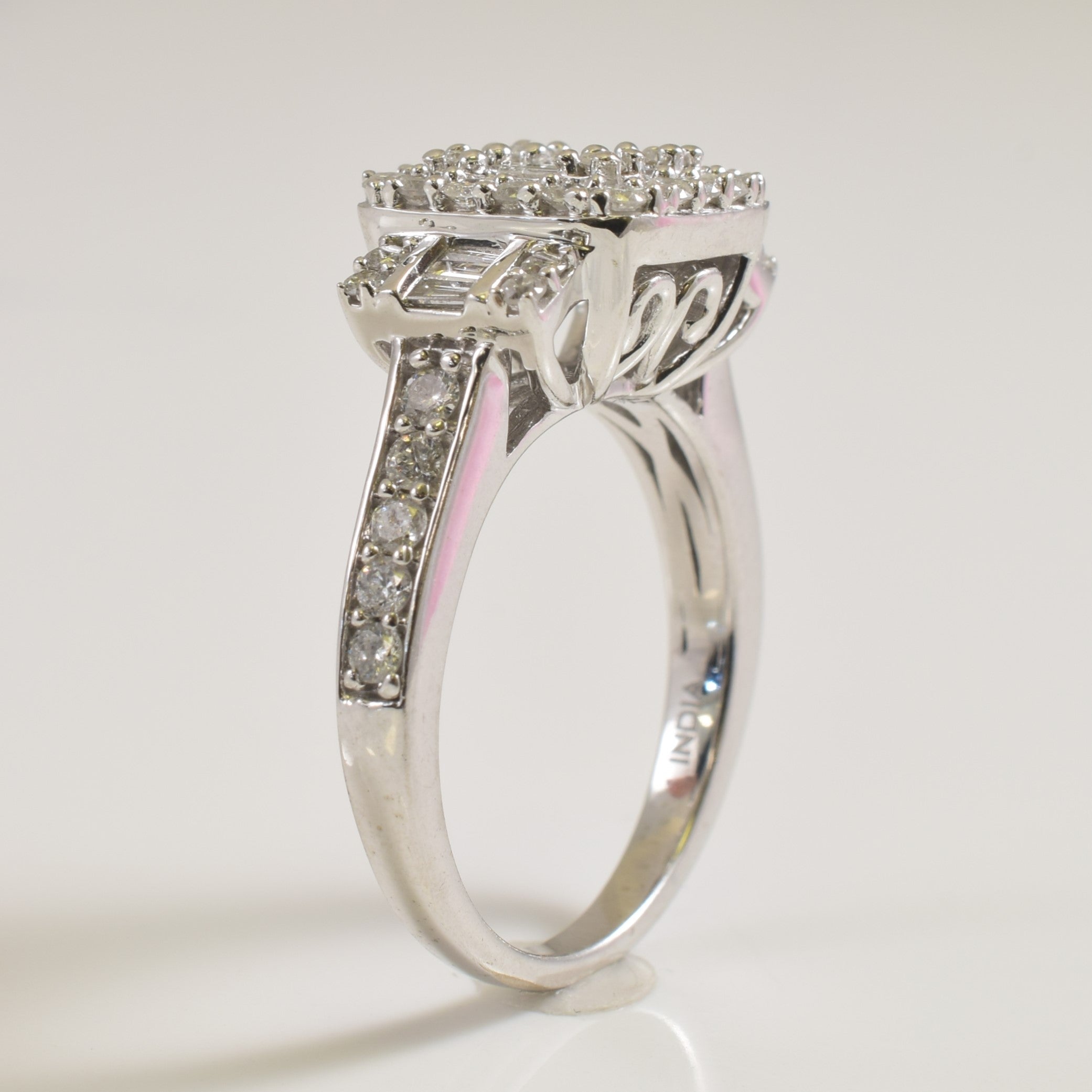 Bague halo carré en diamants | 0,60 ct | Taille 7 |