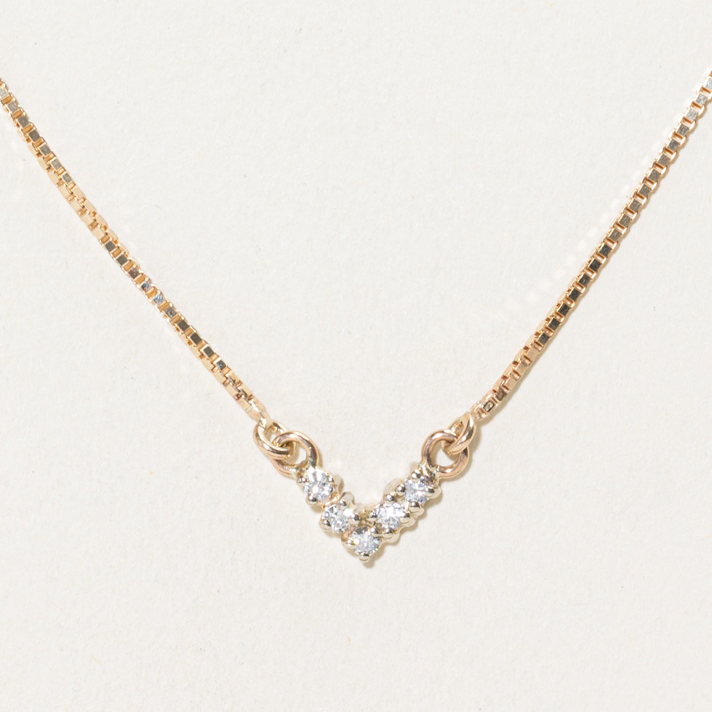 10k Five Stone Diamond “V” Pendant Necklace | 14"