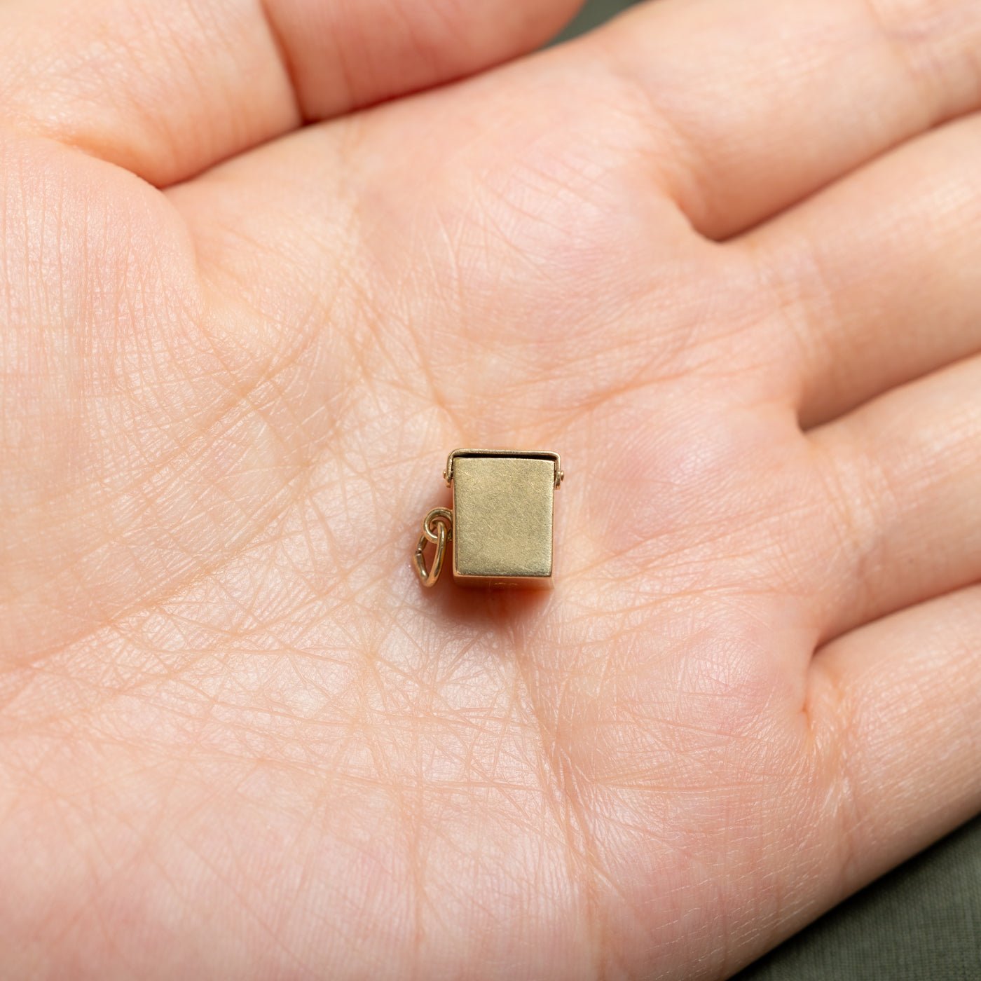 14k Yellow Gold Kinetic Jack in the Box Charm