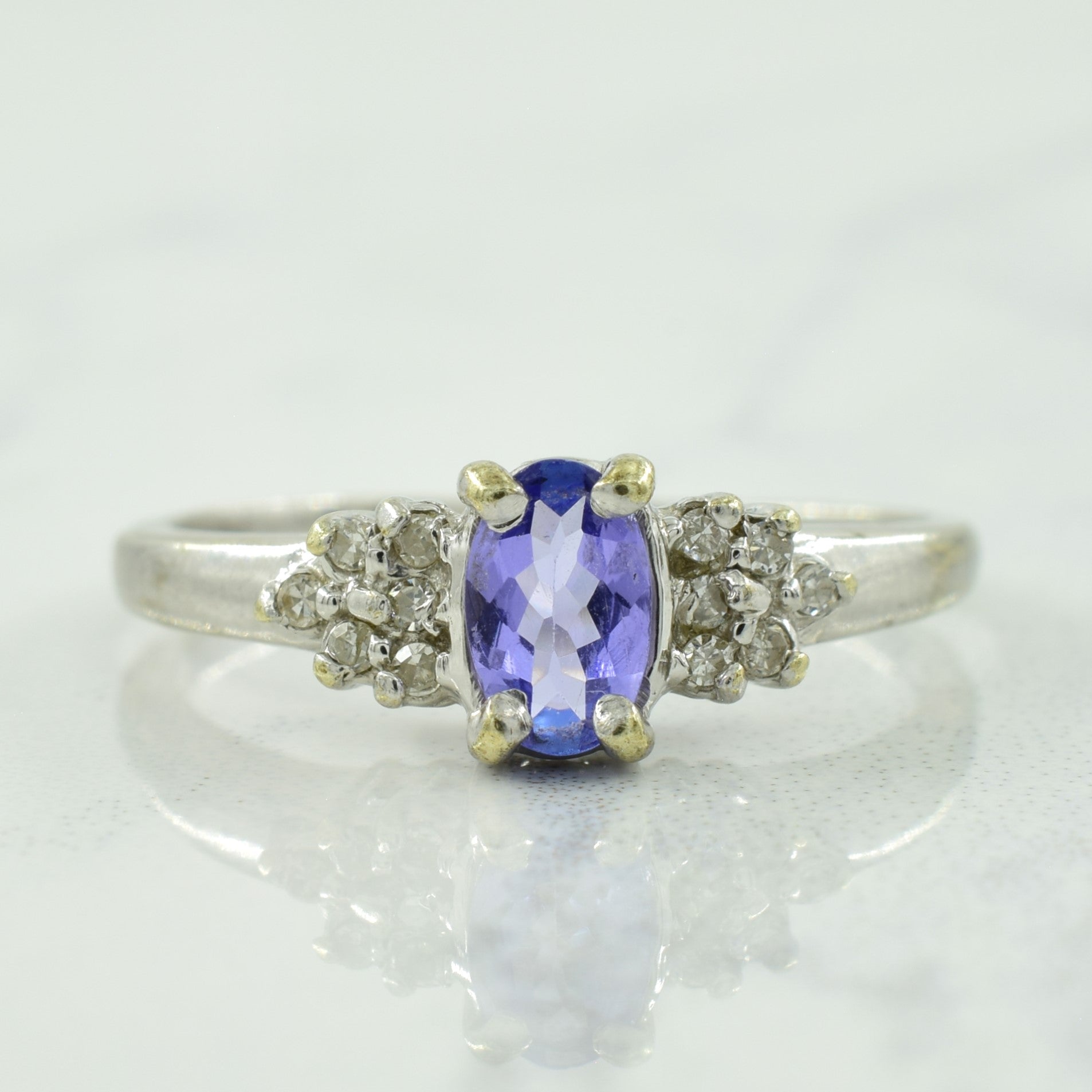 Tanzanite & Diamond Ring | 0.40ct, 0.06ctw | SZ 6.75 |