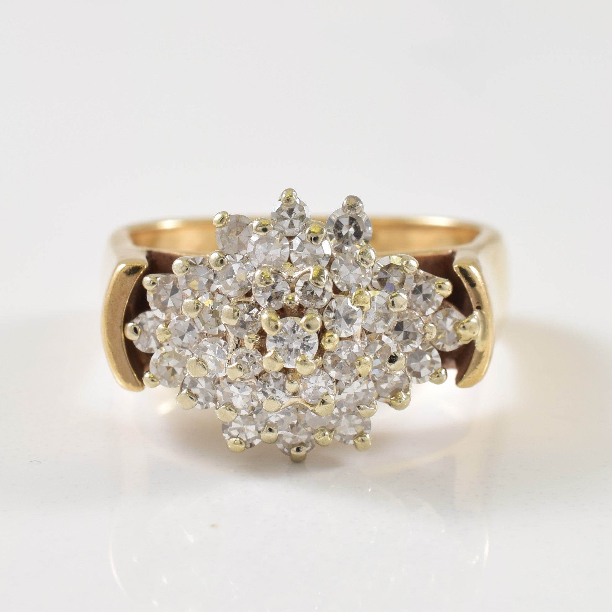 Cluster Diamond Ring | 0.75ctw | SZ 5.75 |