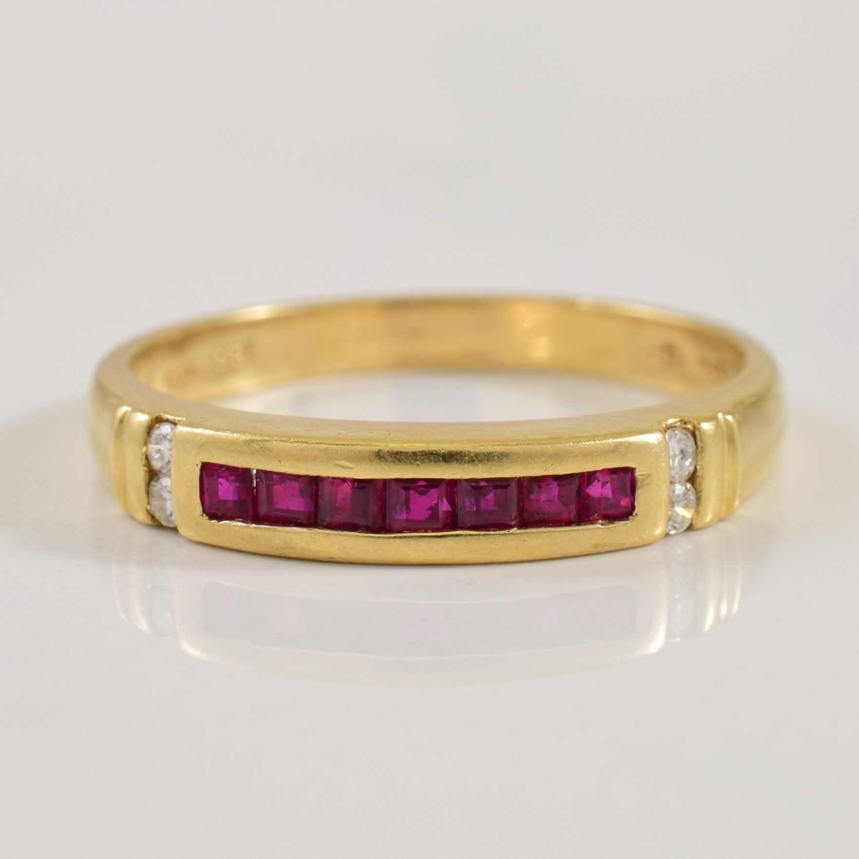 Ruby & Diamond Ring | 0.25ctw, 0.04ctw | SZ 7 |