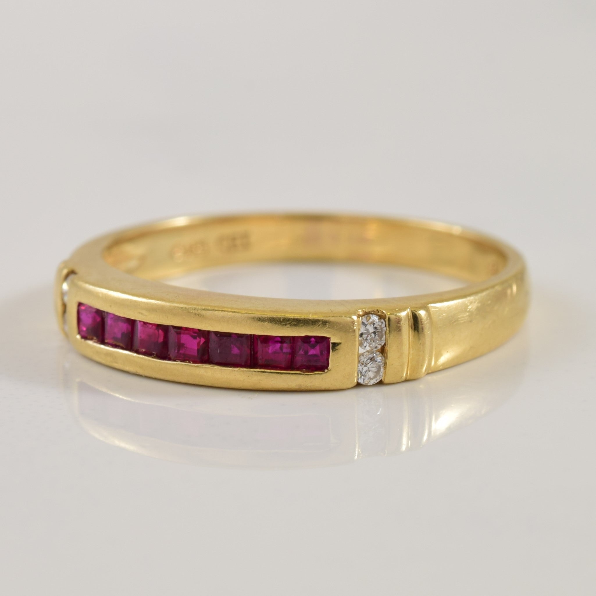 Ruby & Diamond Ring | 0.25ctw, 0.04ctw | SZ 7 |