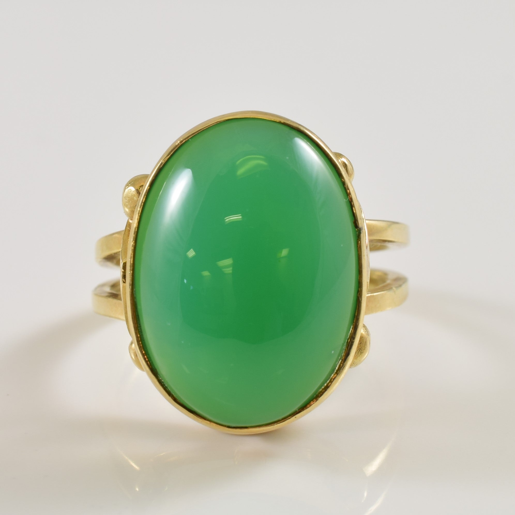 Chrysoprase Cocktail Ring | 8.50ctw | SZ 6.25 |