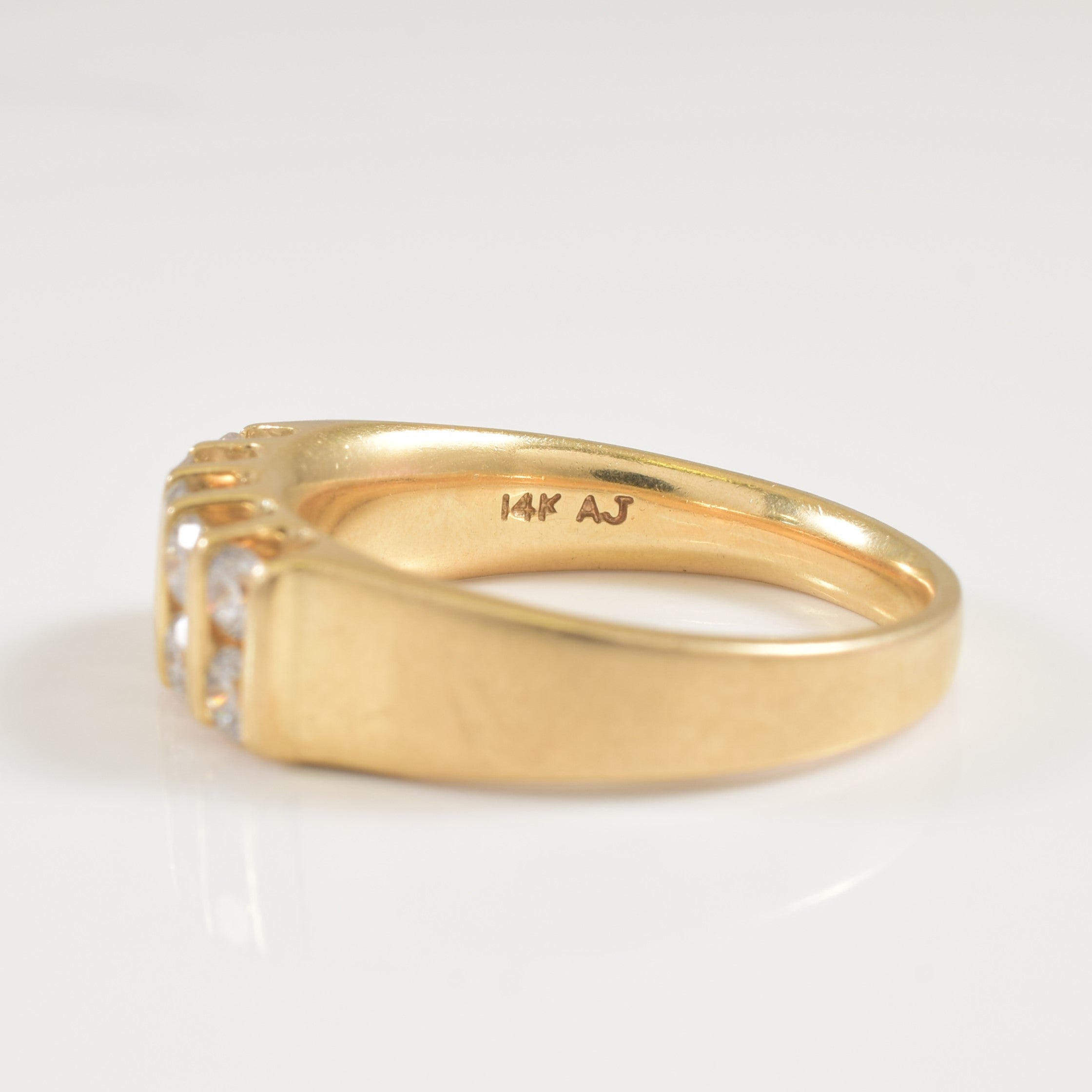 Bague sertie de diamants en canal | 0,80 ct | Taille 8,75 |