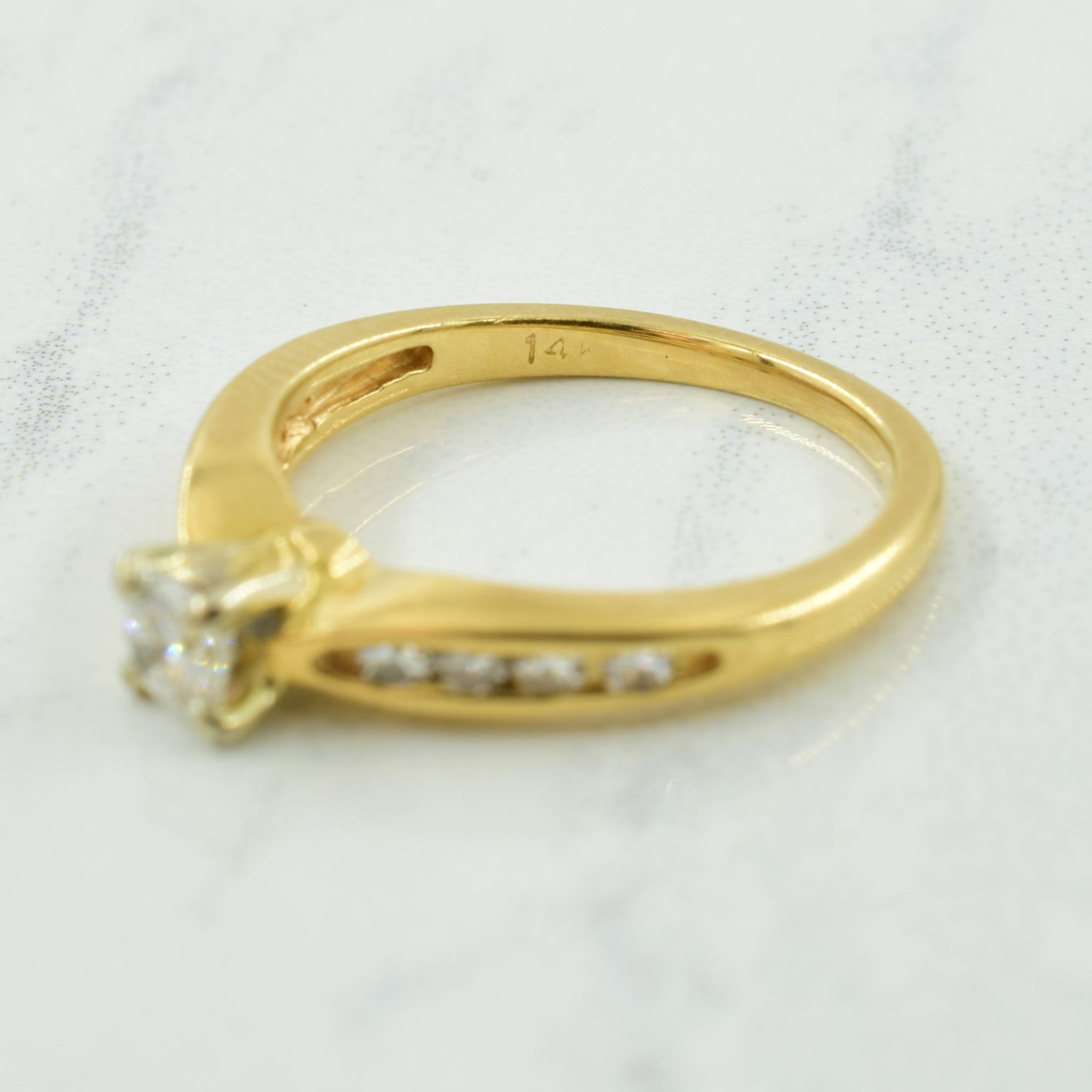Diamond Engagement Ring | 0.32ctw | 3.25 |