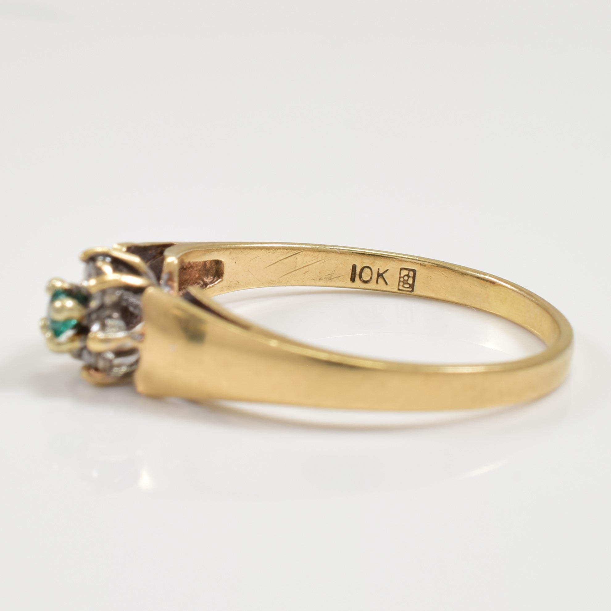 Diamond & Emerald Ring | 0.06ctw, 0.04ct | SZ 8.5 |