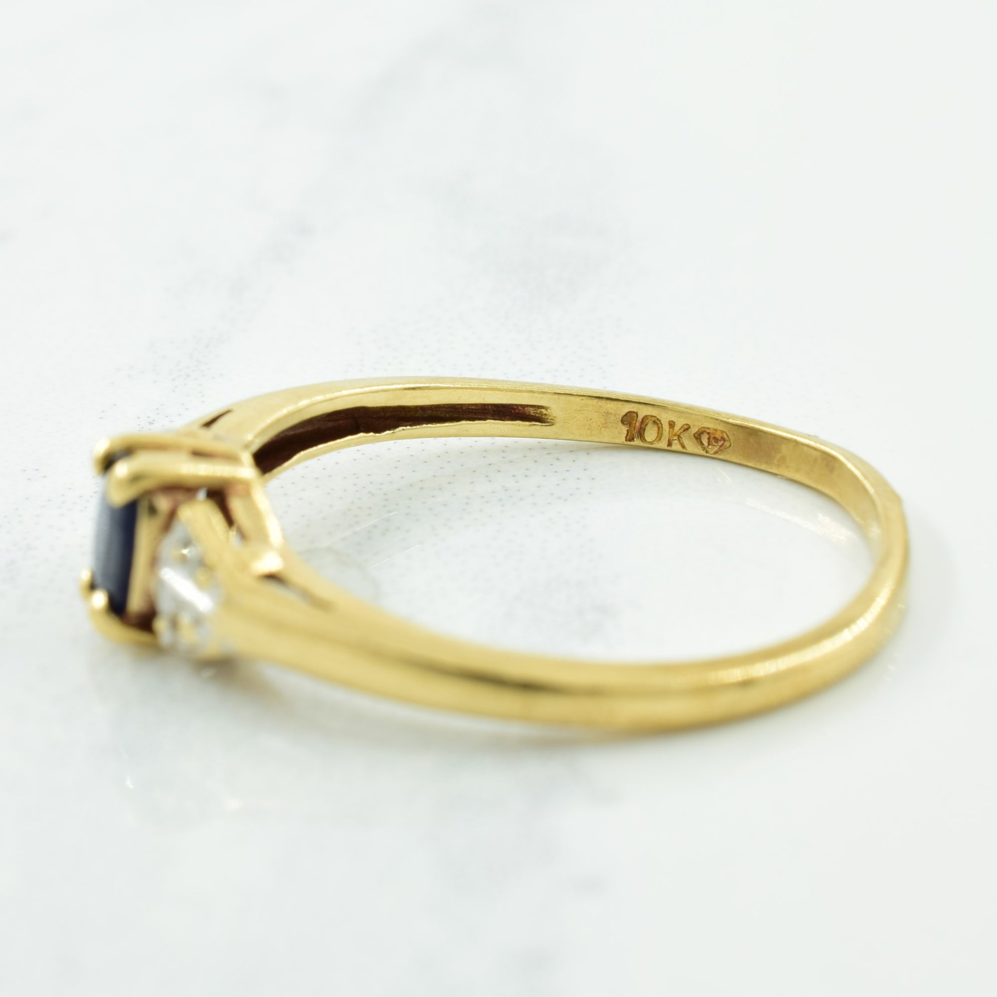 Blue Sapphire & Diamond Ring | 0.22ct, 0.02ctw | SZ 7.5 |