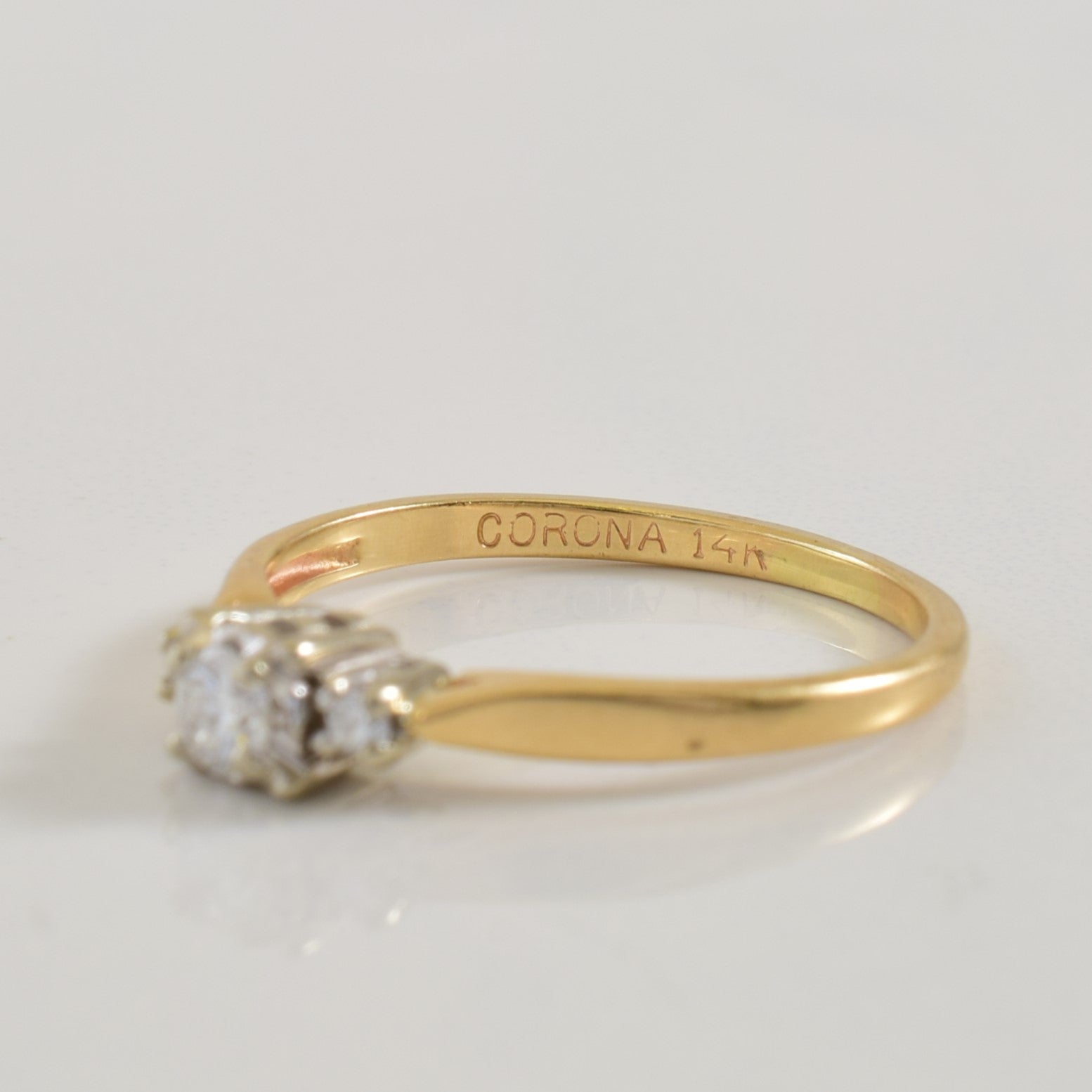 Bague trois diamants | 0,12 ct au total | Taille 5 |