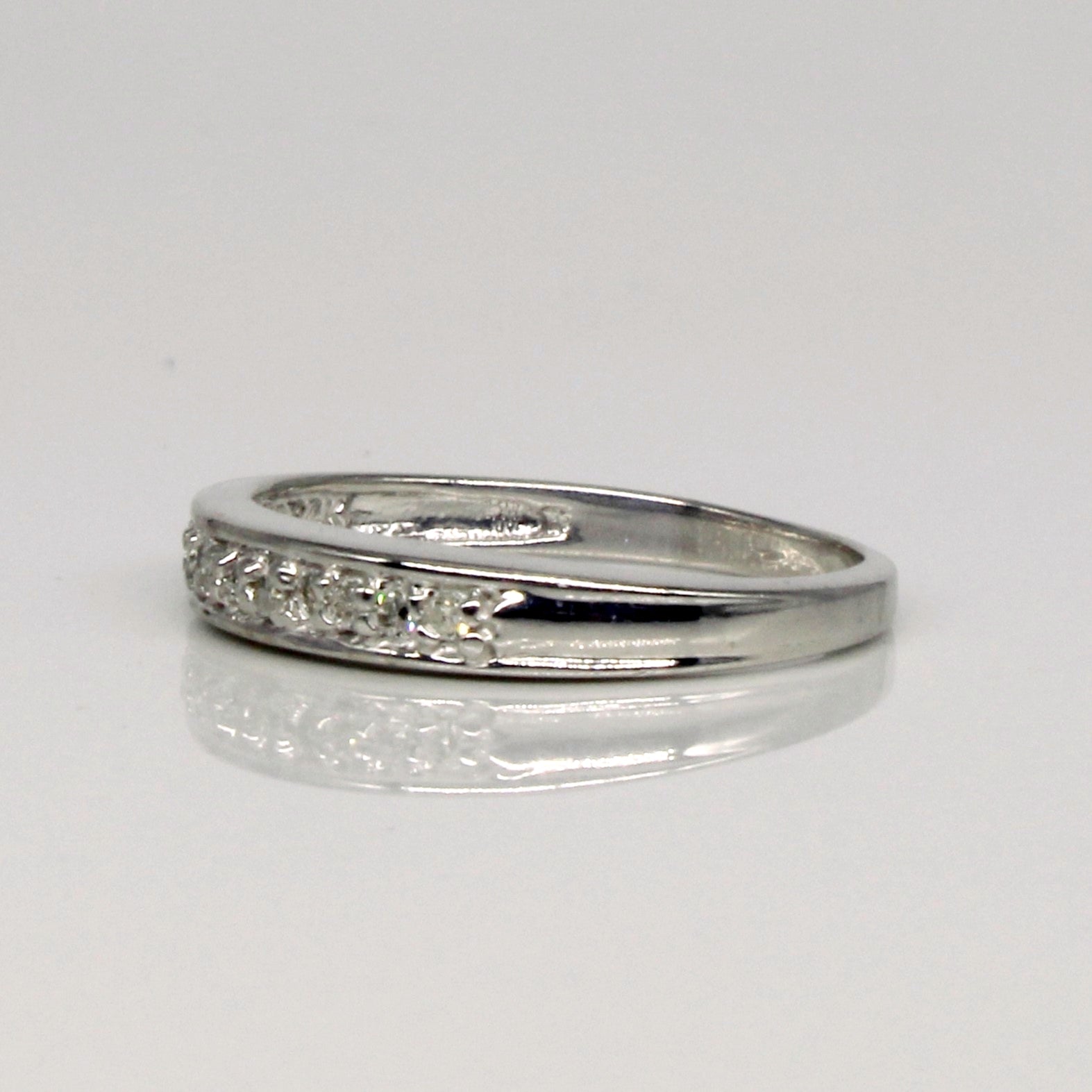 Bague sertie de diamants en canal | 0,06 ct | Taille 7 | 