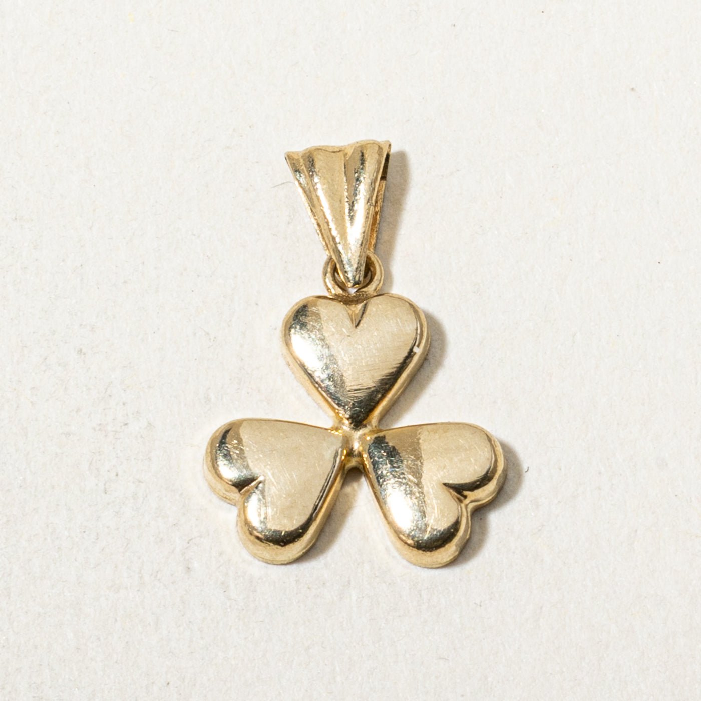 18k Yellow Gold Shamrock Heart Charm