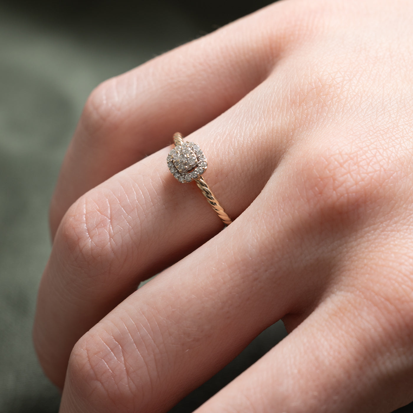 Diamond Cluster Halo Ring | 0.19ctw | SZ 5