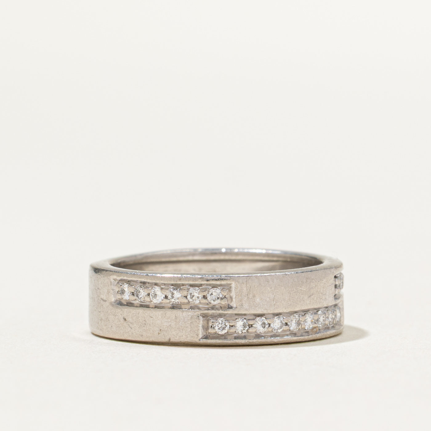 Diamond Accents Band | 0.21ctw | SZ 5