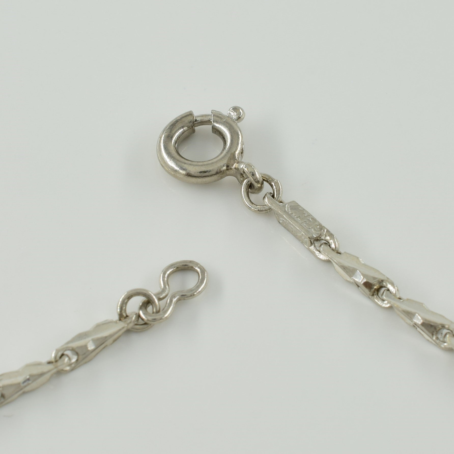 Platinum Bar Link Chain | 22" |