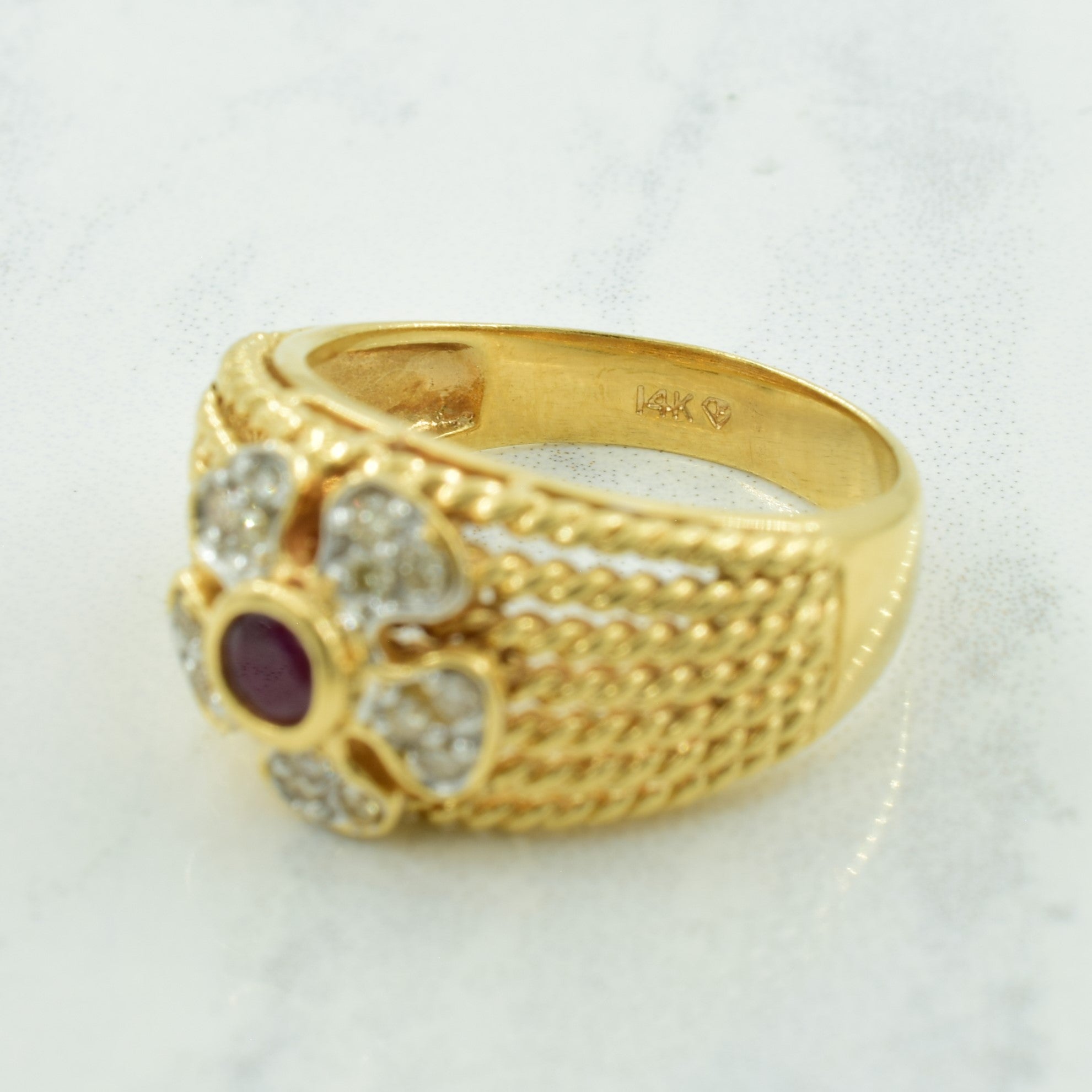 Ruby & Diamond Ring | 0.22ct, 0.12ctw | SZ 7 |