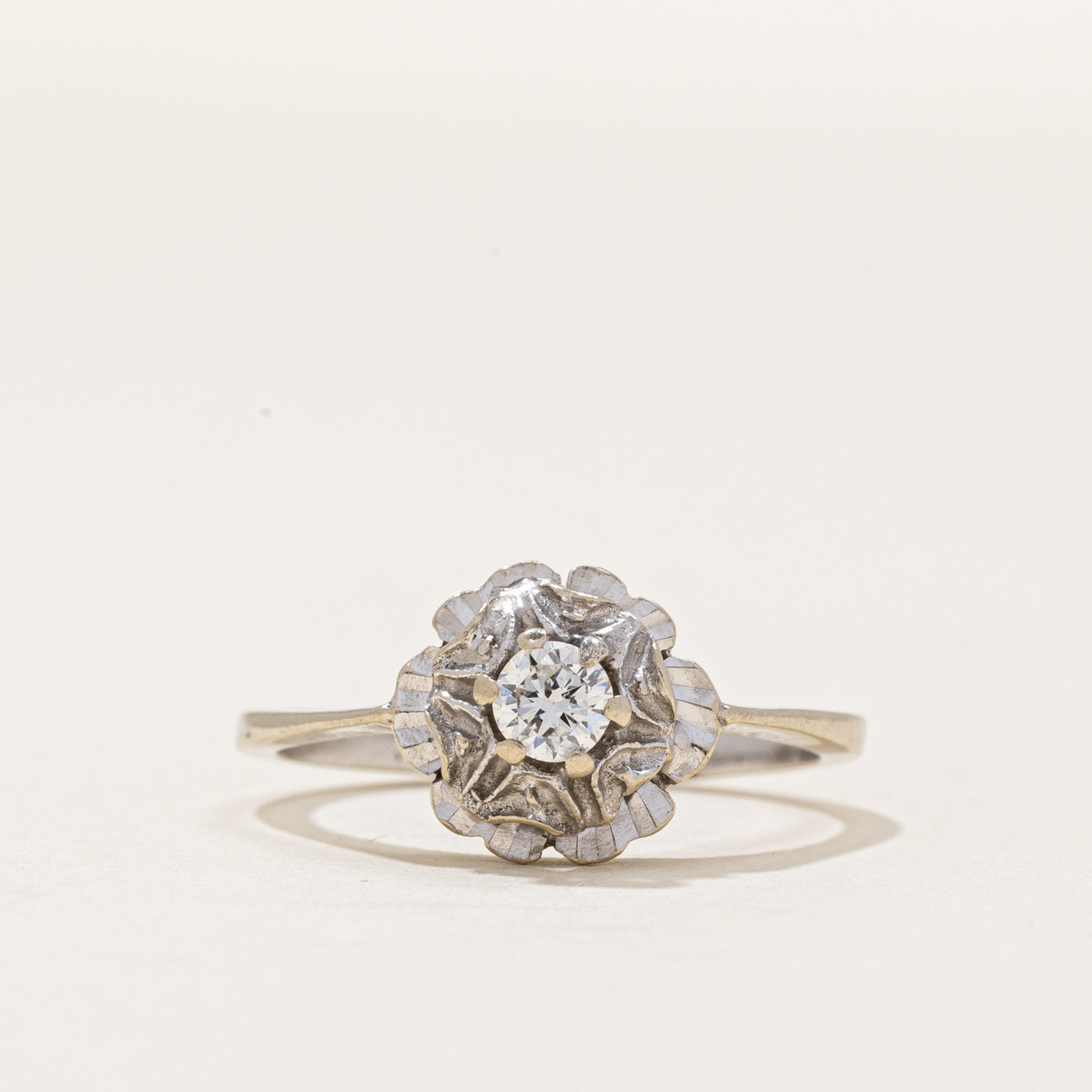 18K Floral Design Diamond Ring | 0.15ct | SZ 5.5 |