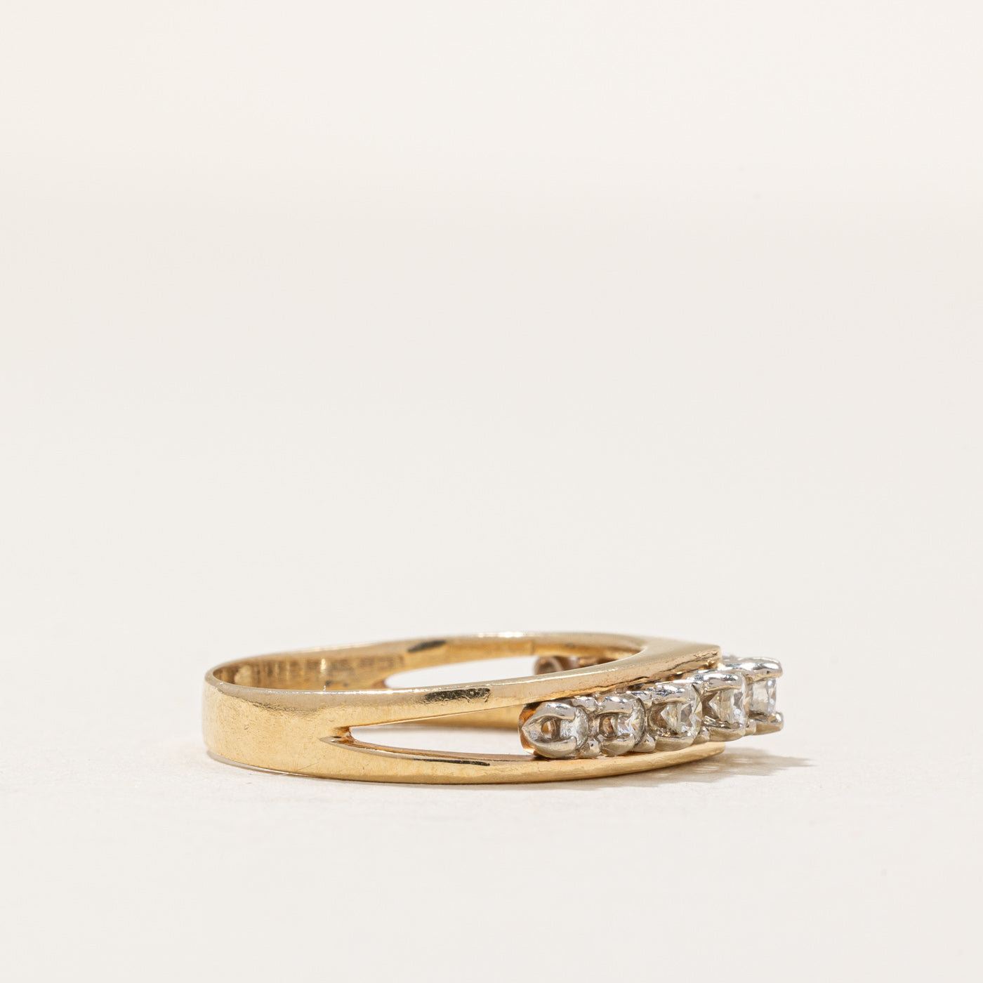 Diamond Ring | 0.35ctw | SZ 5.5 |