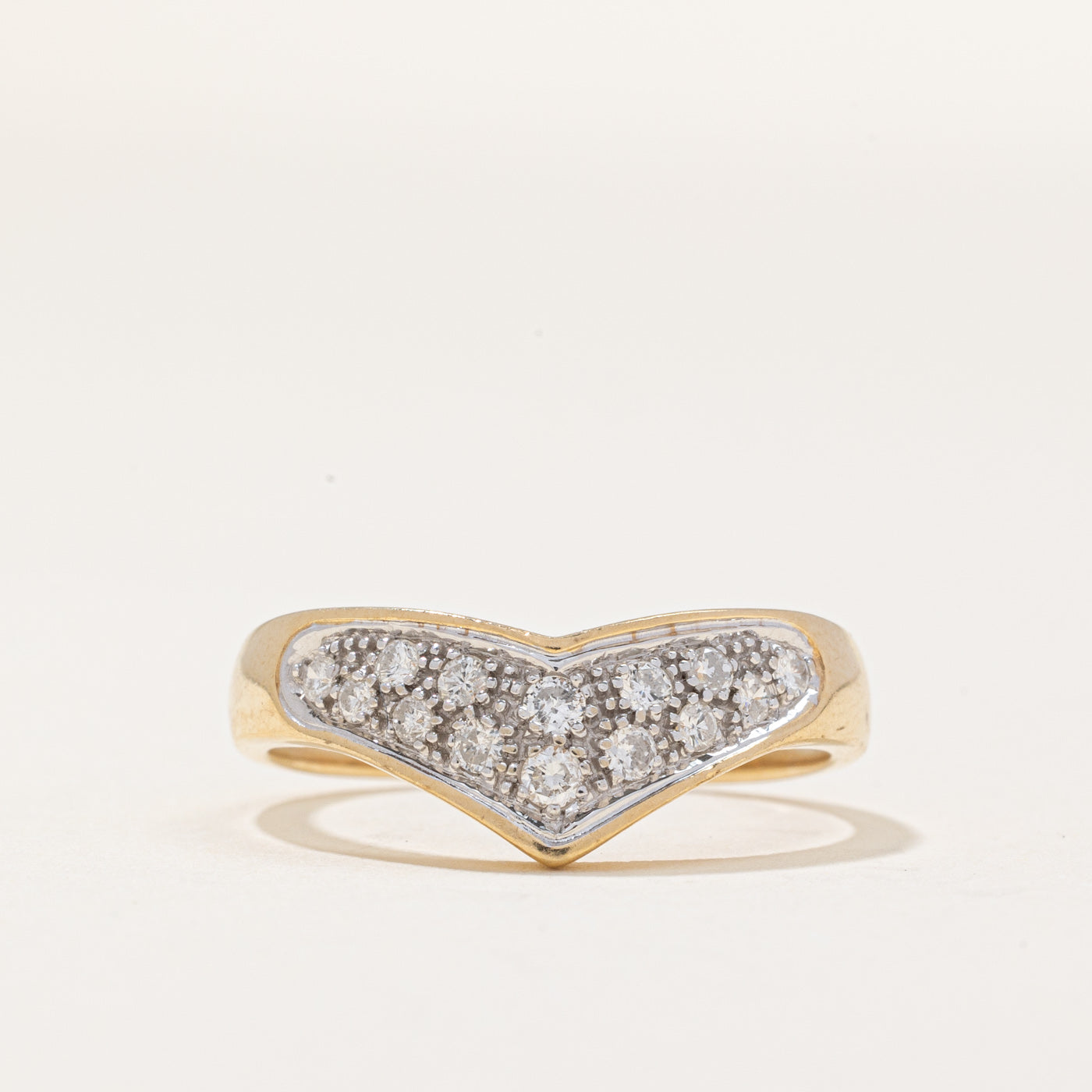 Diamond Chevron Ring | 0.25ctw | SZ 7.25 |