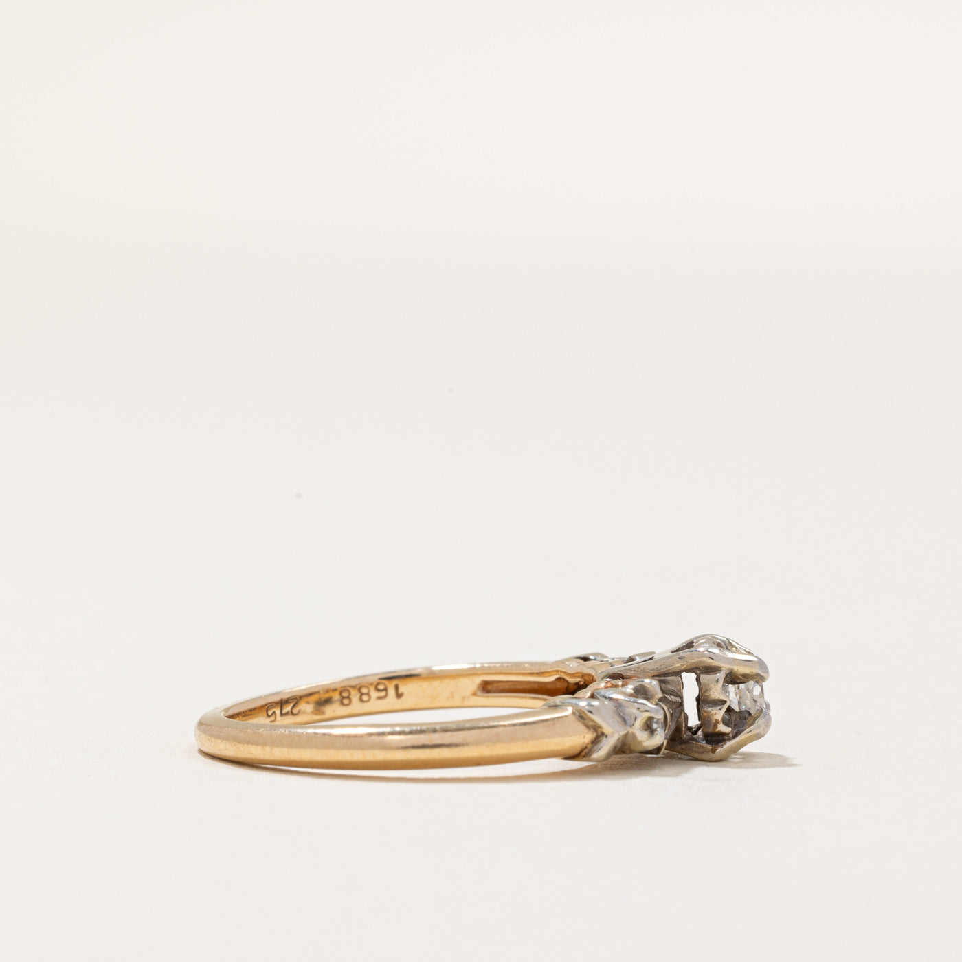 Illusion Set Diamond Ring | 0.14ctw | SZ 5.25 |