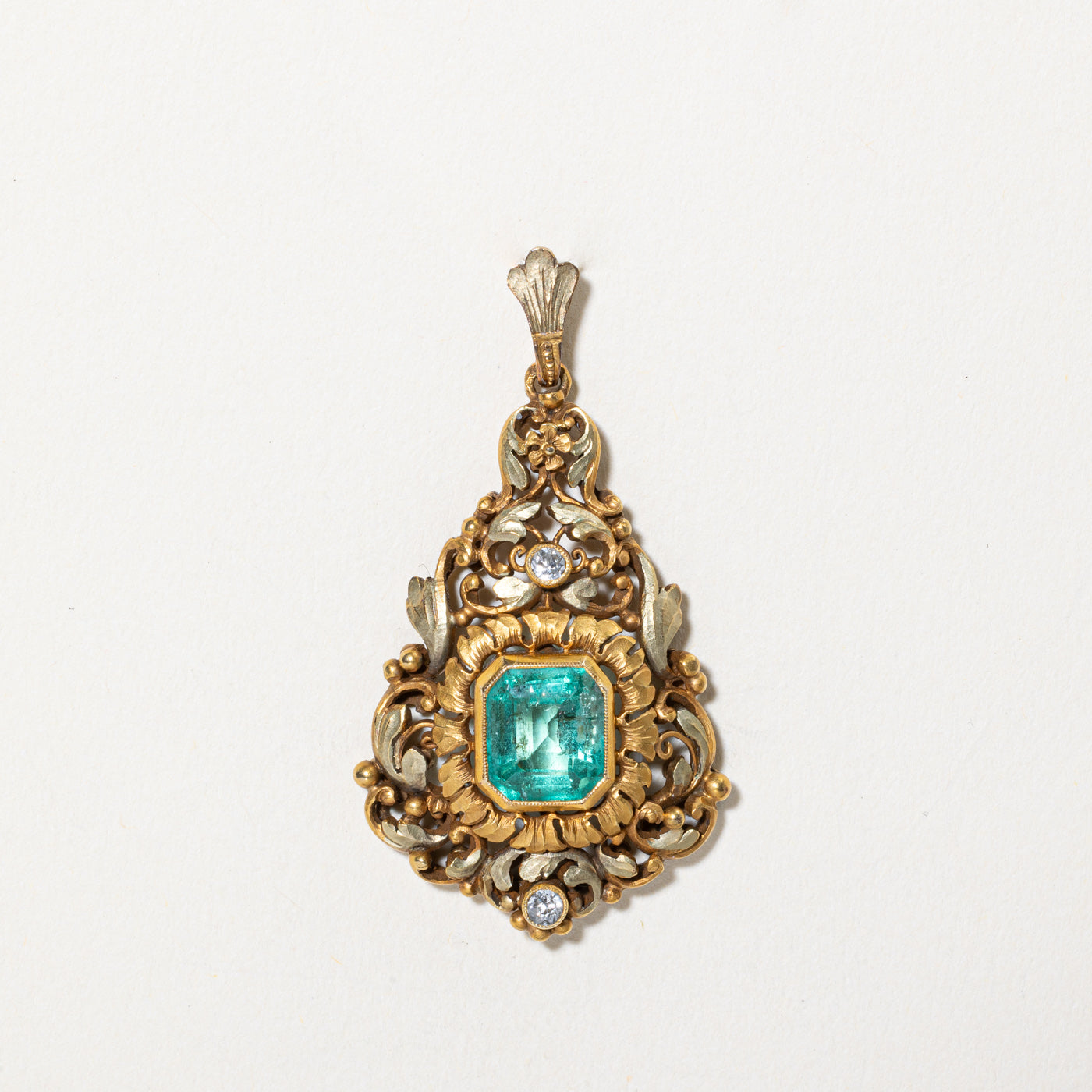 Vintage Emerald & Diamond Pendant & Earring Set | 3.71ctw, 0.19ctw |
