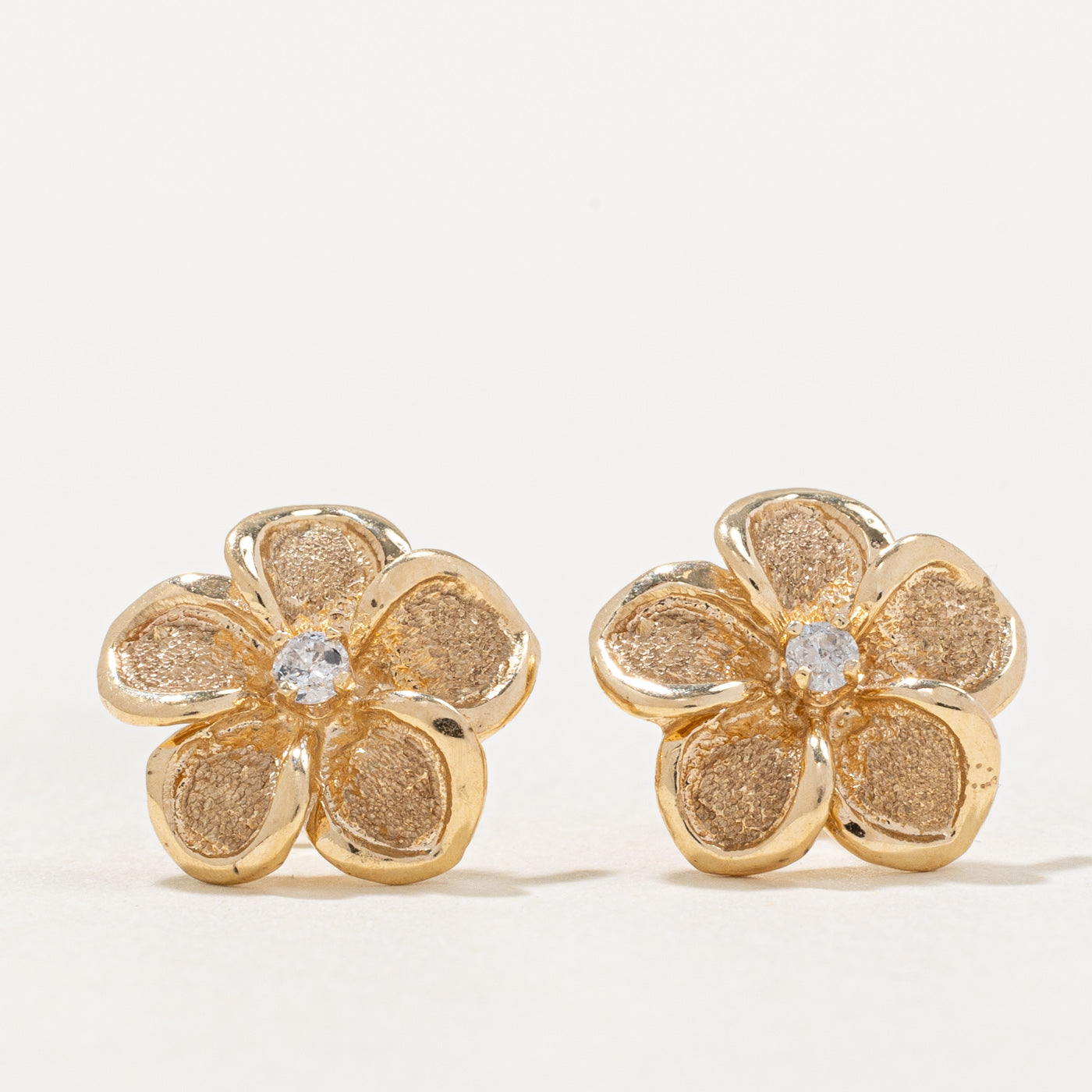 Diamond Flower Earrings | 0.08ctw |