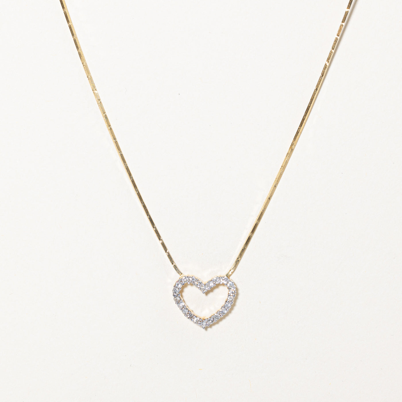 Diamond Heart Pendant Necklace | 0.50ctw | 16" |