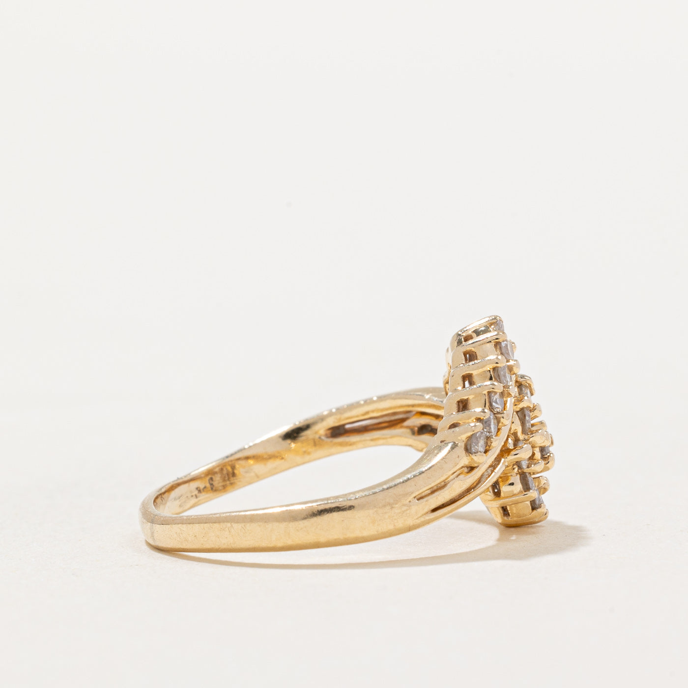 Diamond Swirl Design Ring | 0.25ctw | SZ 6.5 |