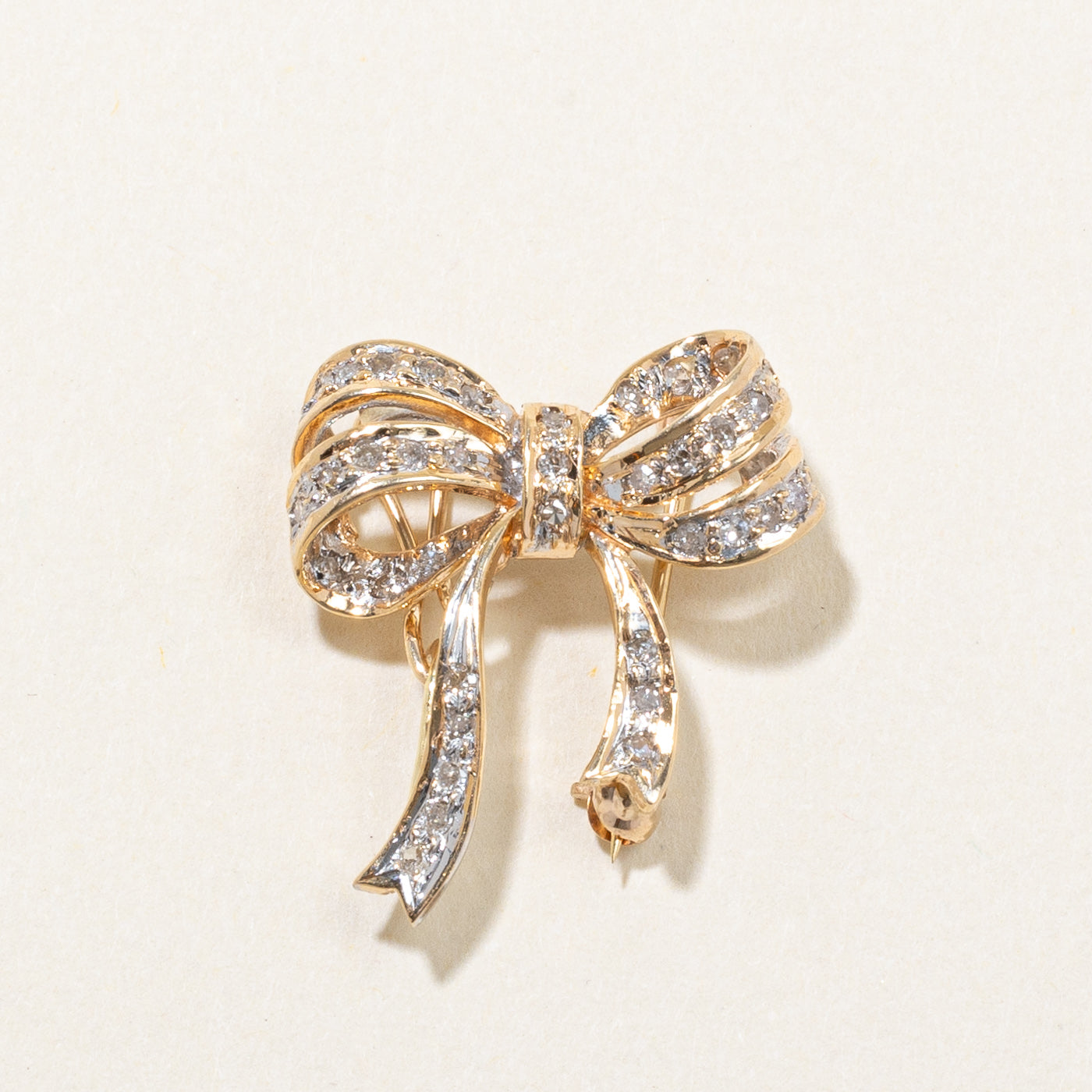 Diamond Bow Pendant Brooch | 0.25ctw |