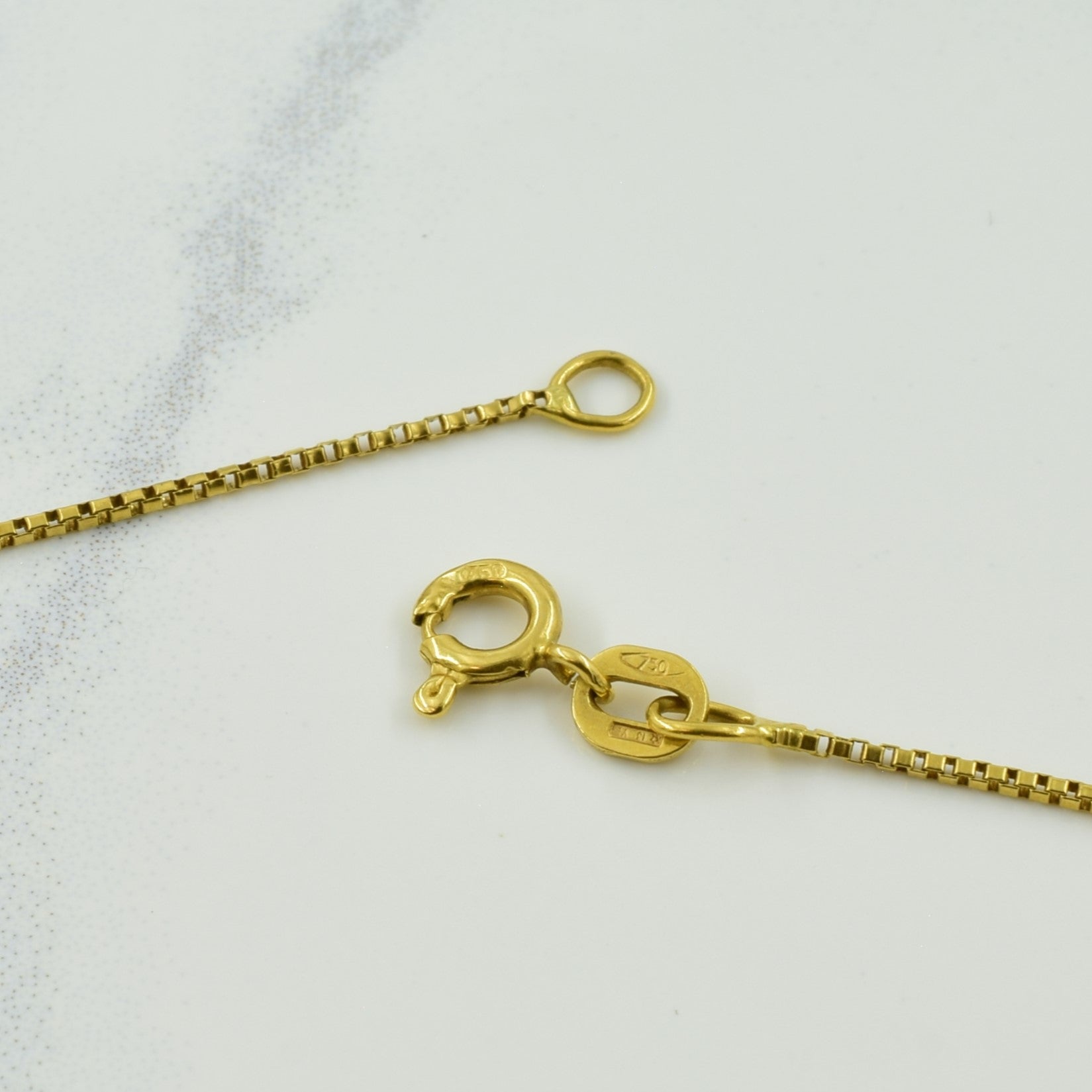 18k Yellow Gold Italian Hallmark  Box Chain | 28.75