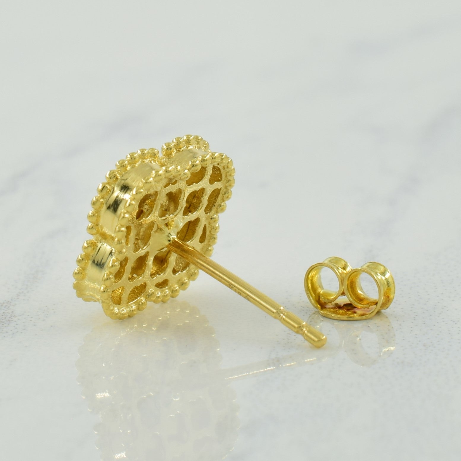 18k Yellow Gold Stud Earrings |