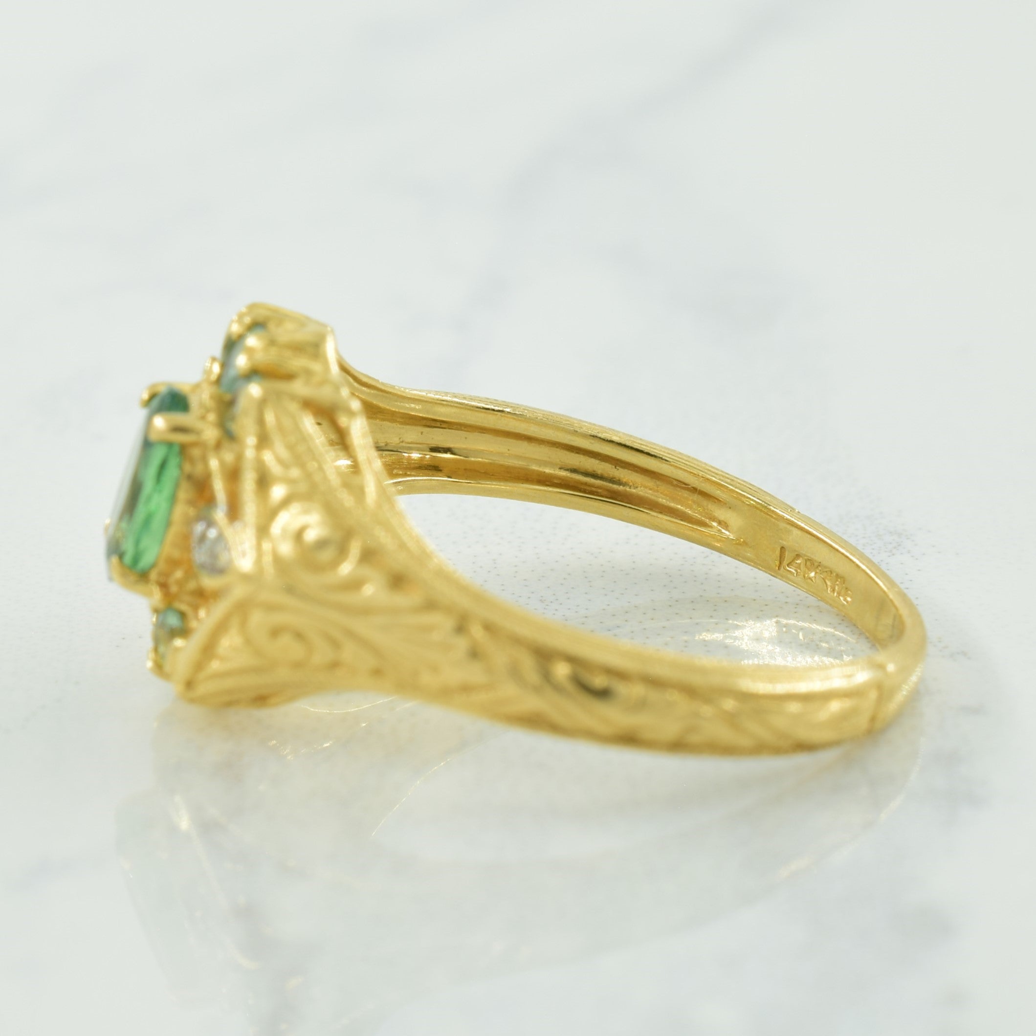 Green Chrysoberyl & Diamond Ring | 0.70ctw, 0.02ctw | SZ 8 |