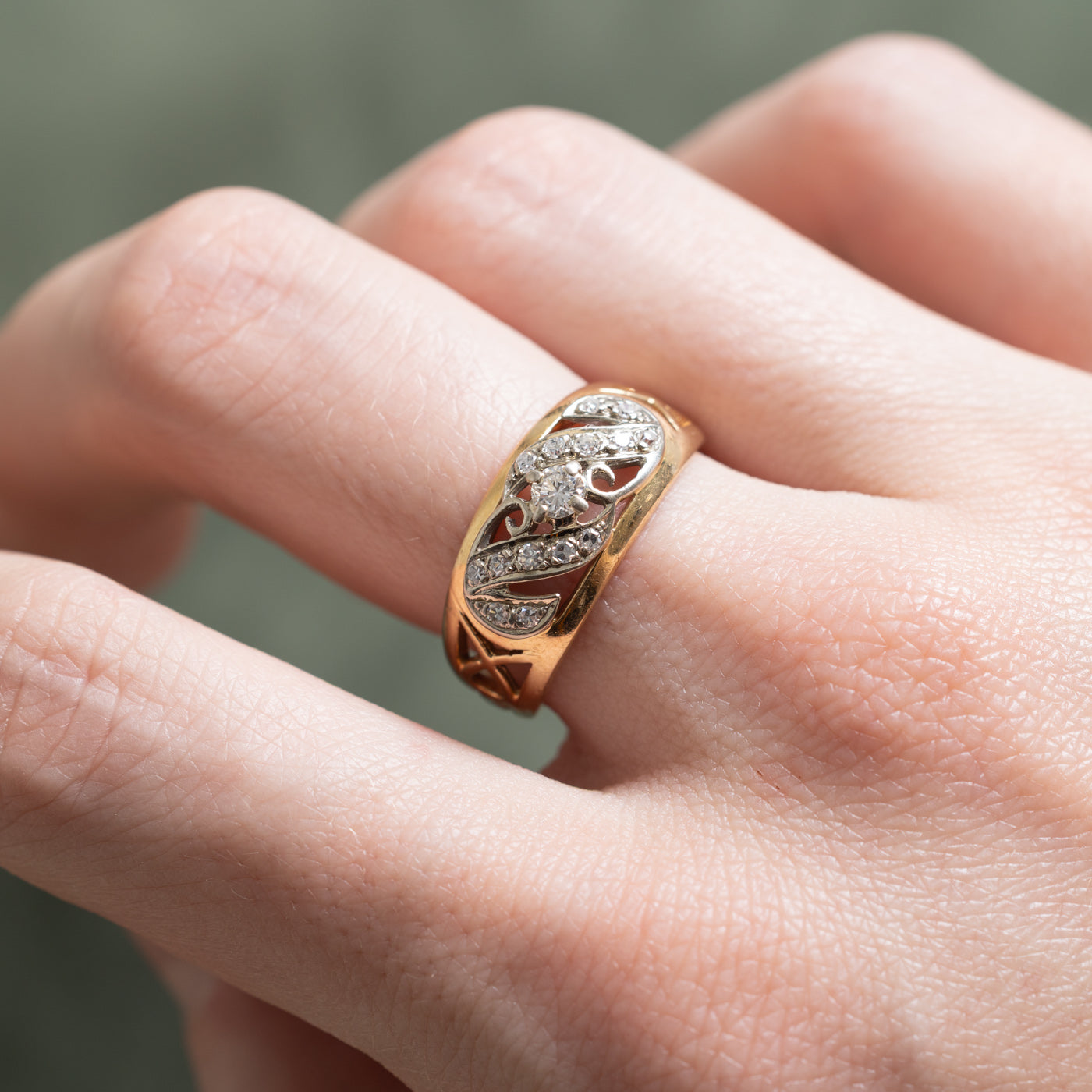 Two Tone Gold Diamond Openwork Ring | 0.25ctw | SZ 7.5