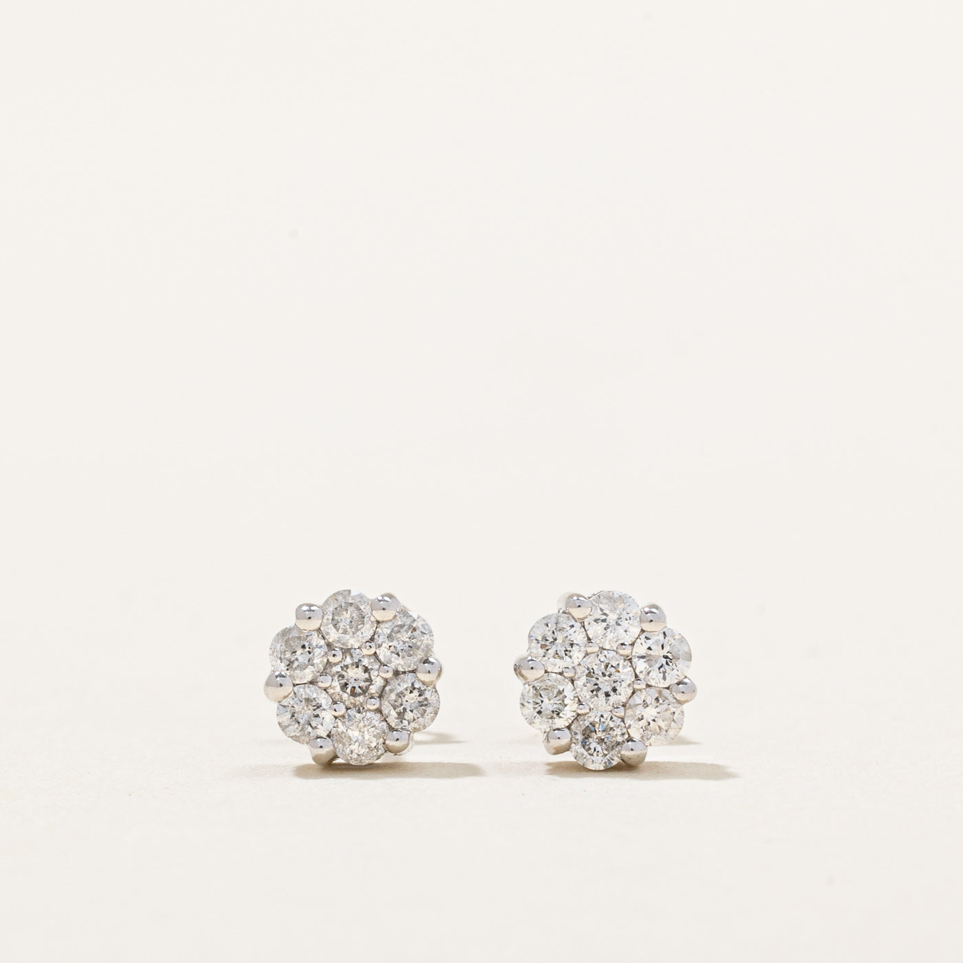 Boucles d'oreilles puces serties de diamants | 0,33 ct | 