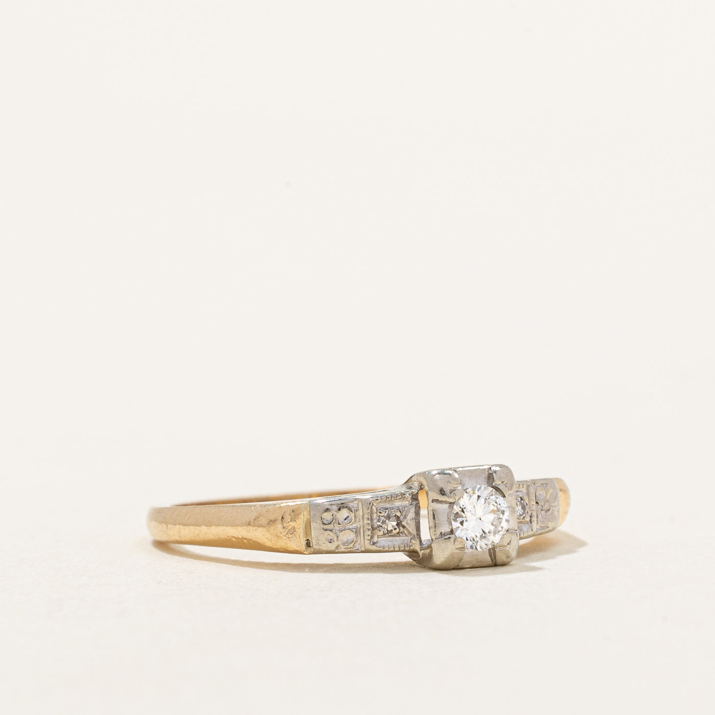 Two Tone Gold Illusion Set Diamond Ring | 0.10ctw | SZ 5.75 |
